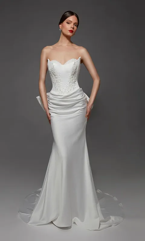 Long Wedding Dress: Alyce 7177 made by Alyce Paris