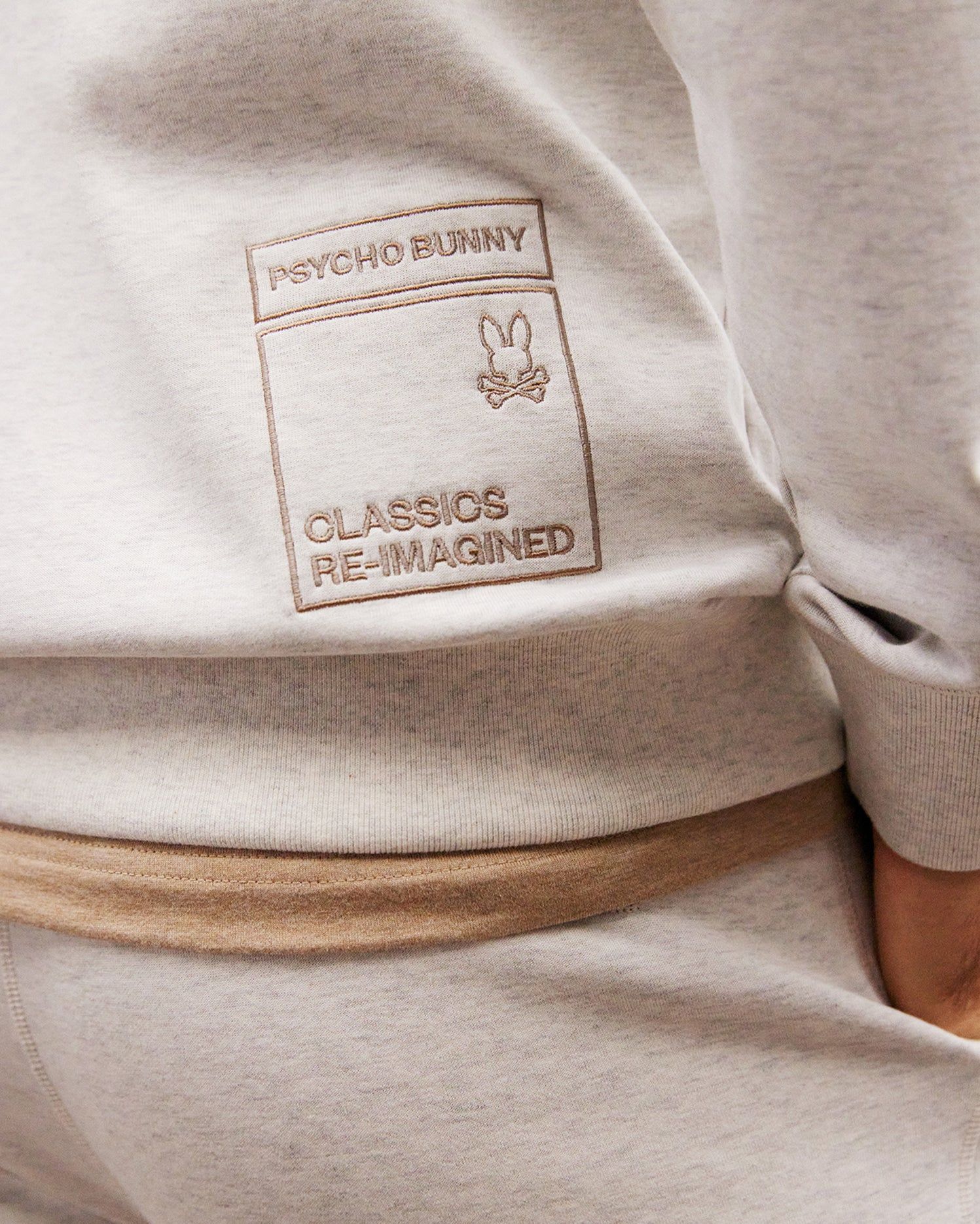 MENS OUTLINE PULLOVER HOODIE - B6H505Z1CN sold by Psycho Bunny product image thumbnail 10