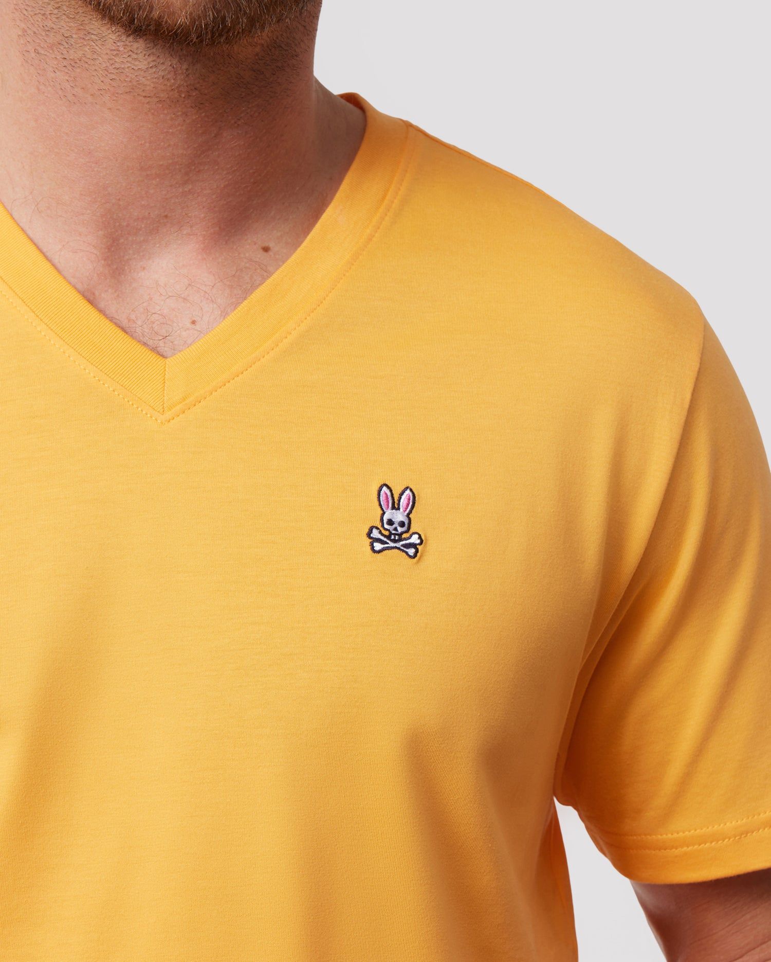 MENS CLASSIC V NECK TEE - B6U100Y1PC sold by Psycho Bunny product image thumbnail 3