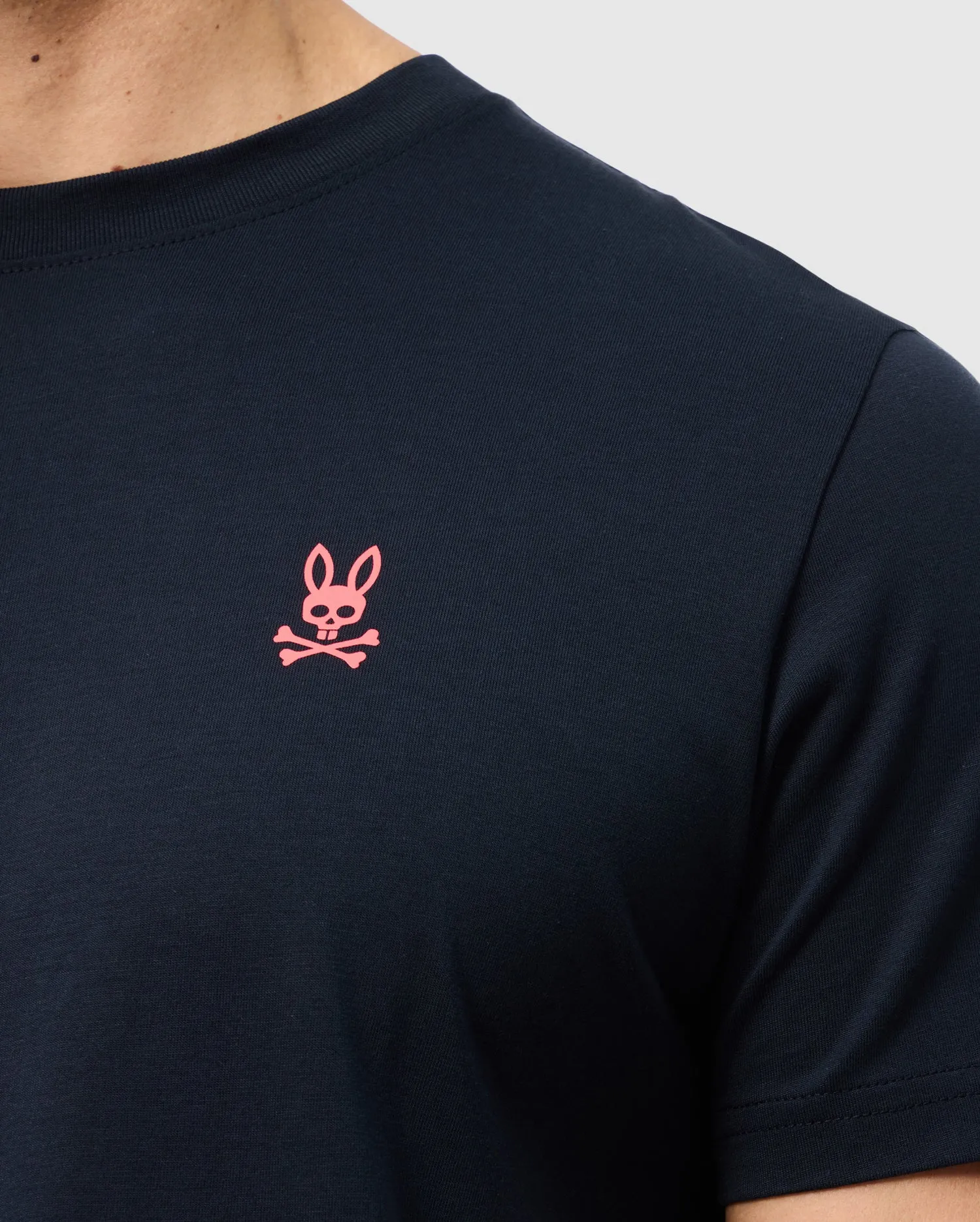 MENS MASON GRAPHIC TEE - B6U610C200 sold by Psycho Bunny product image thumbnail 3