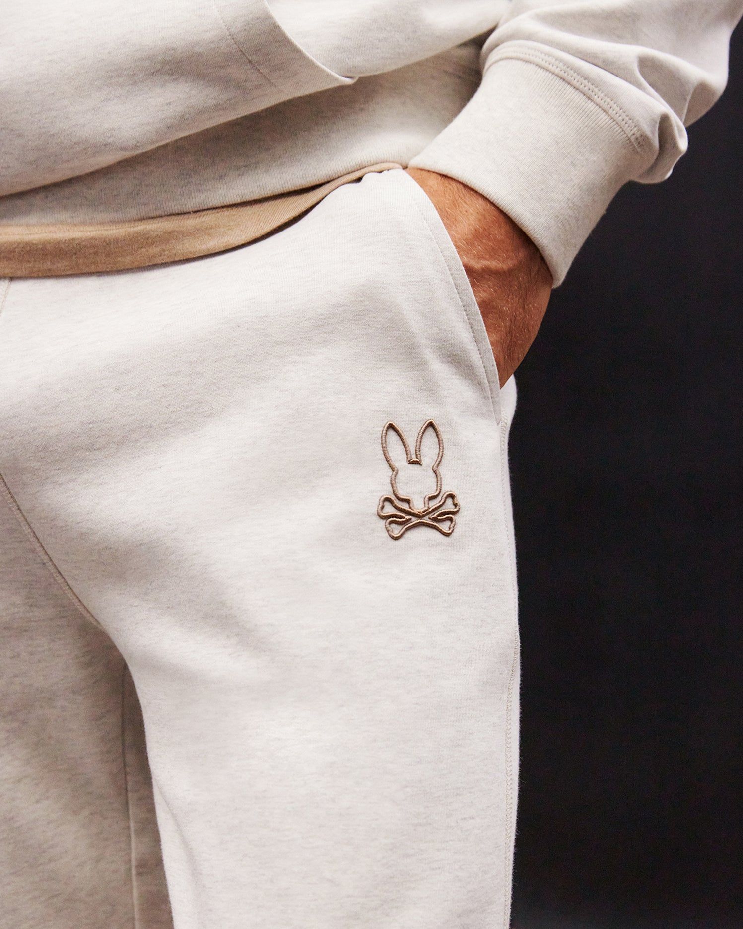 MENS OUTLINE SWEATPANT - B6P506Z1CN sold by Psycho Bunny product image thumbnail 4