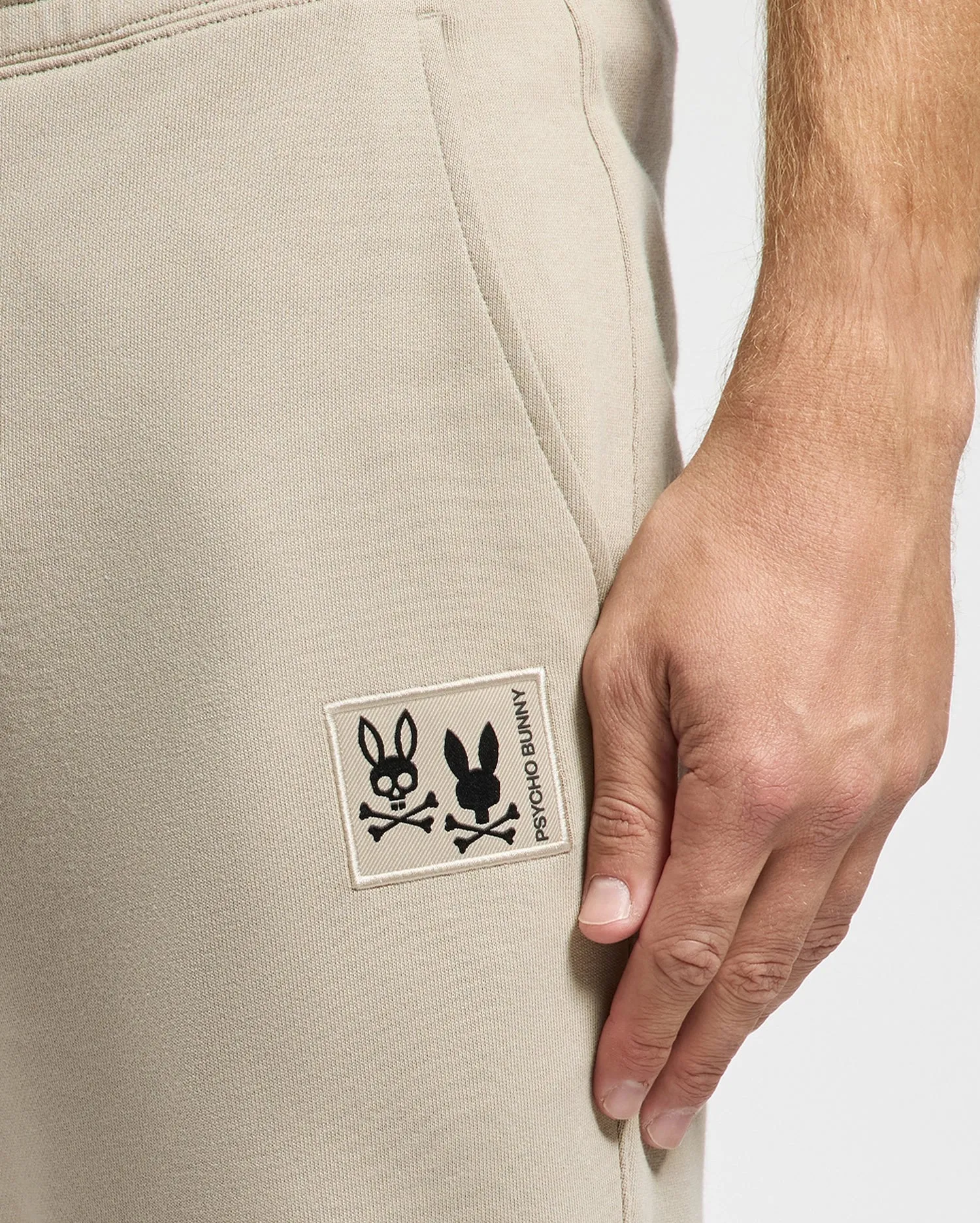 MENS MONROE TWILL PATCH FLEECE SWEATPANT - B6P929D200 sold by Psycho Bunny product image thumbnail 4