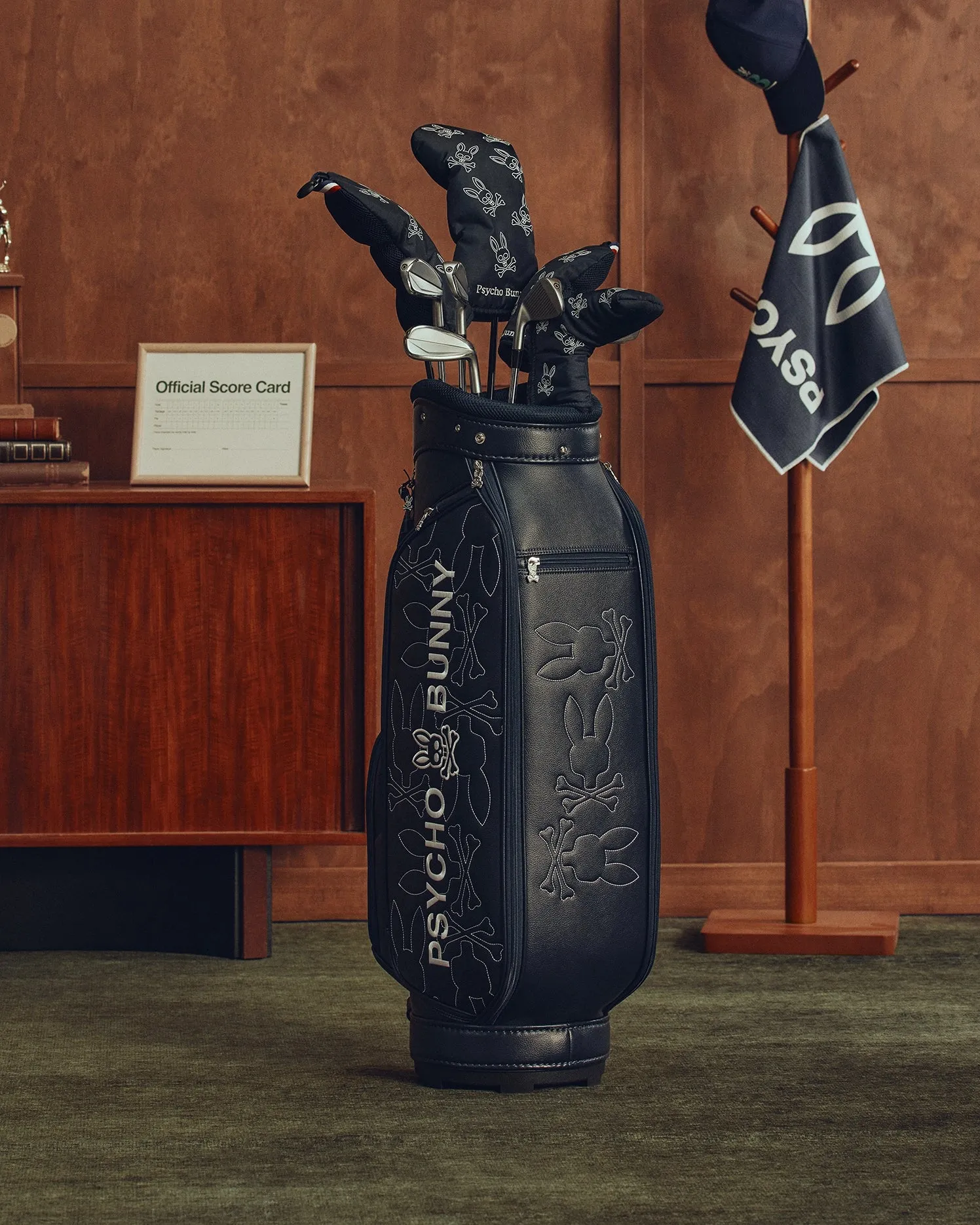 WORDMARK GOLF CARRY BAG - PBMG4FC4 sold by Psycho Bunny