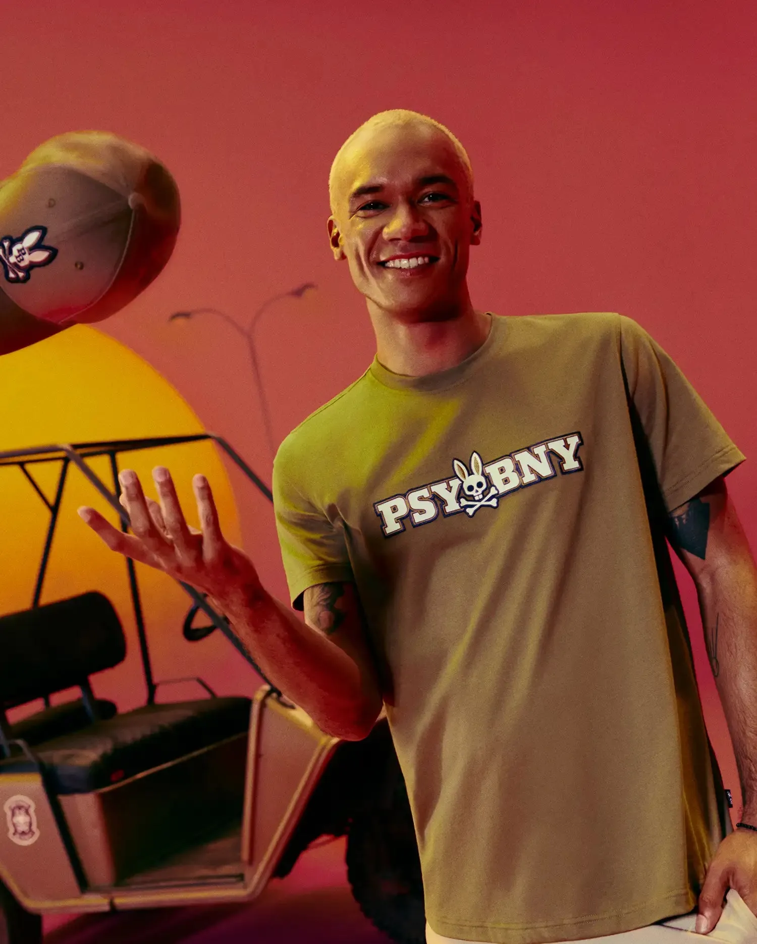 MENS WADE GRAPHIC TEE - MT0200105 sold by Psycho Bunny