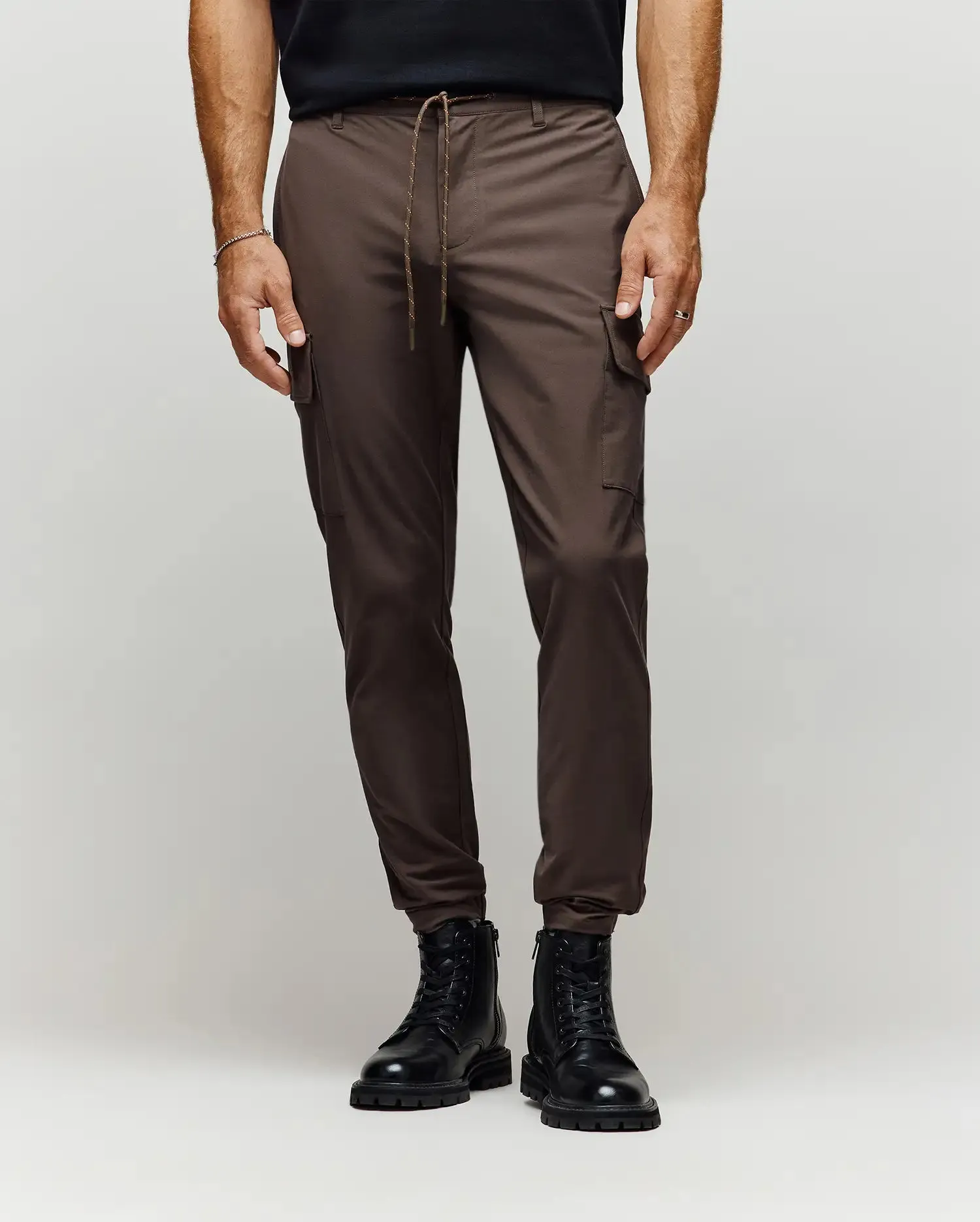 MENS LLOYD CARGO PANT - B6P159B200 sold by Psycho Bunny