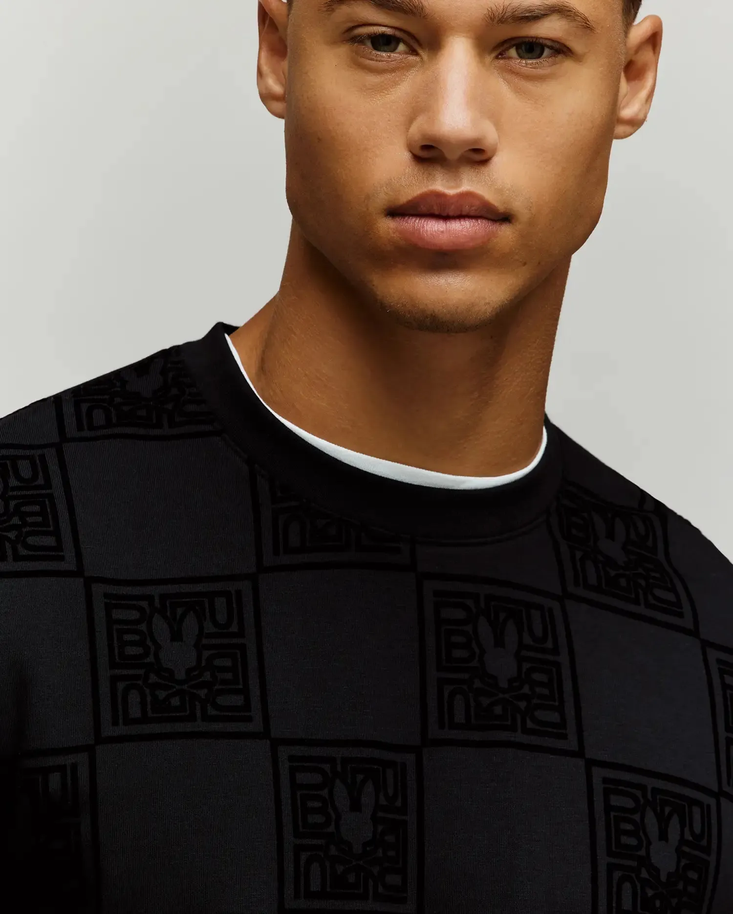 MENS GIO ALL OVER FLOCK CREW - MT0500192 sold by Psycho Bunny product image thumbnail 3