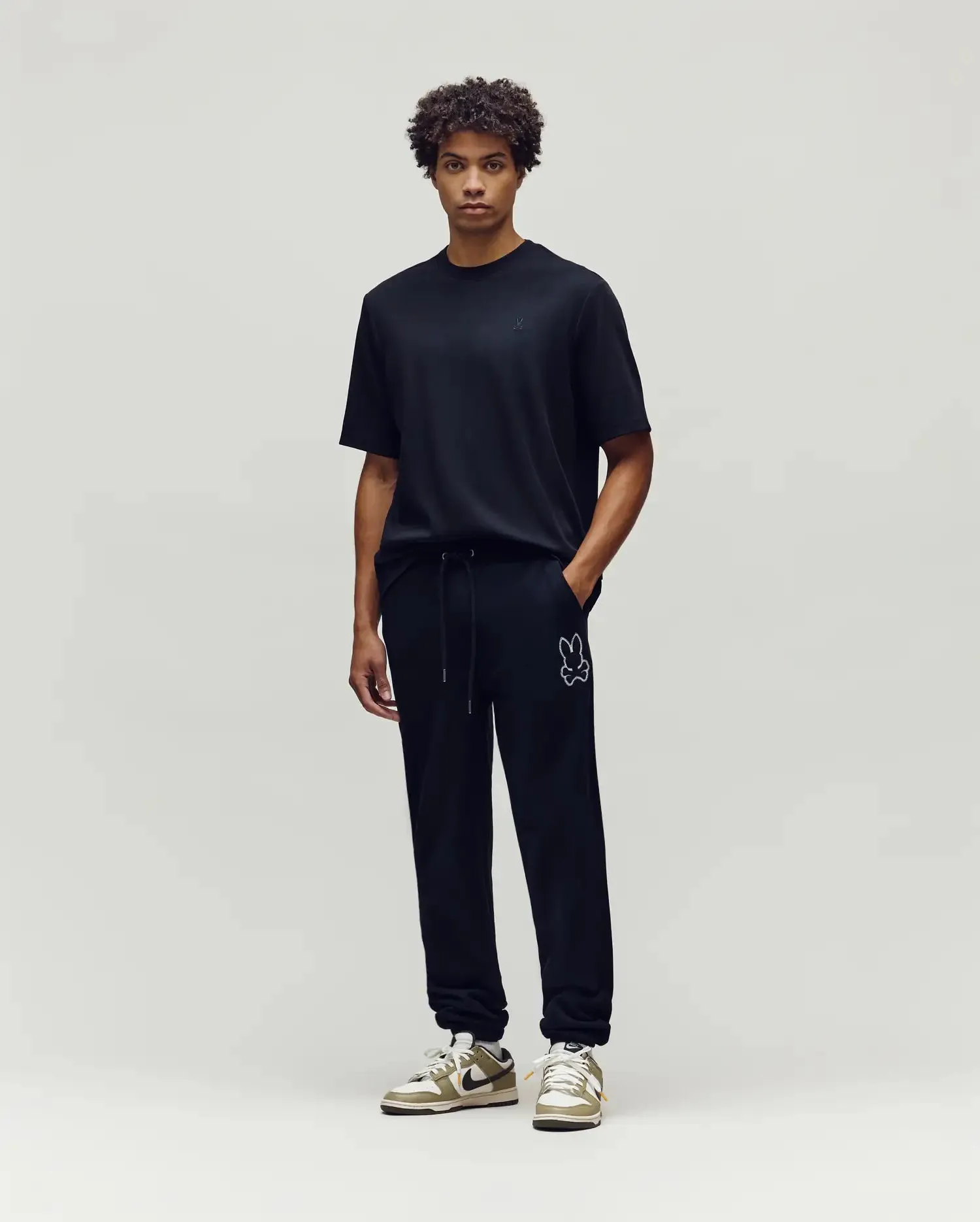 MENS GAGE PATCH JOGGER - MB0800041 sold by Psycho Bunny product image thumbnail 4