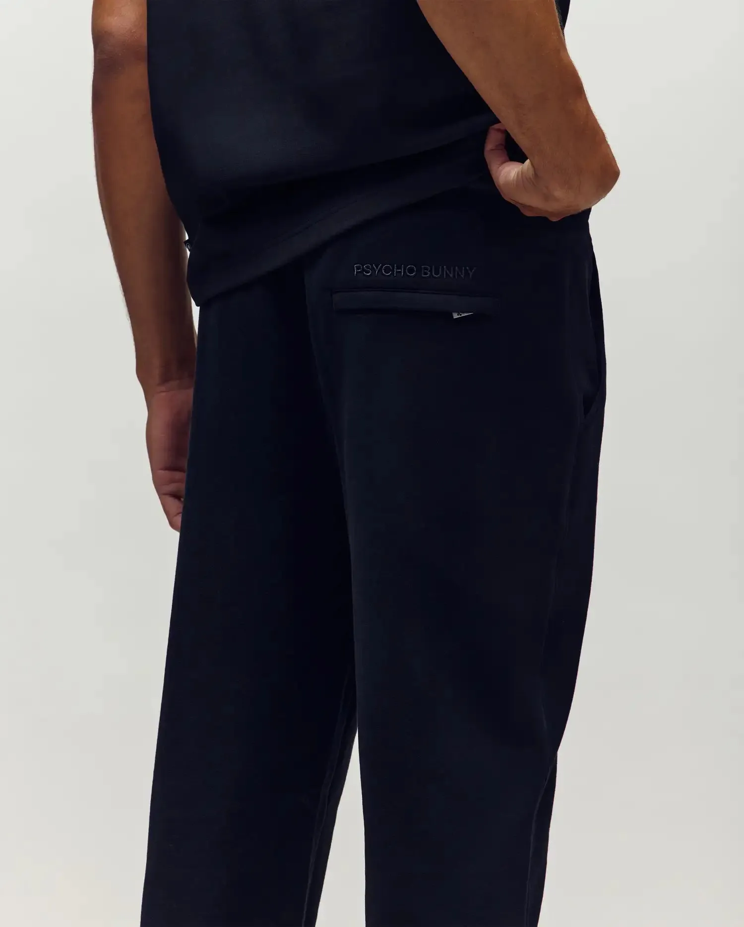 MENS GAGE PATCH JOGGER - MB0800041 sold by Psycho Bunny product image thumbnail 3