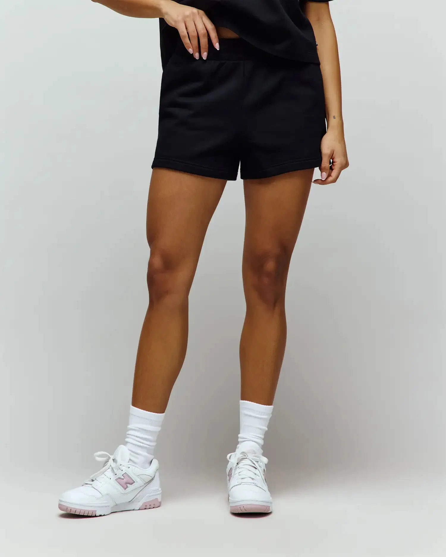 WOMENS OLIVIA FLEECE SHORT 3" - WB0900003 sold by Psycho Bunny product image thumbnail 2