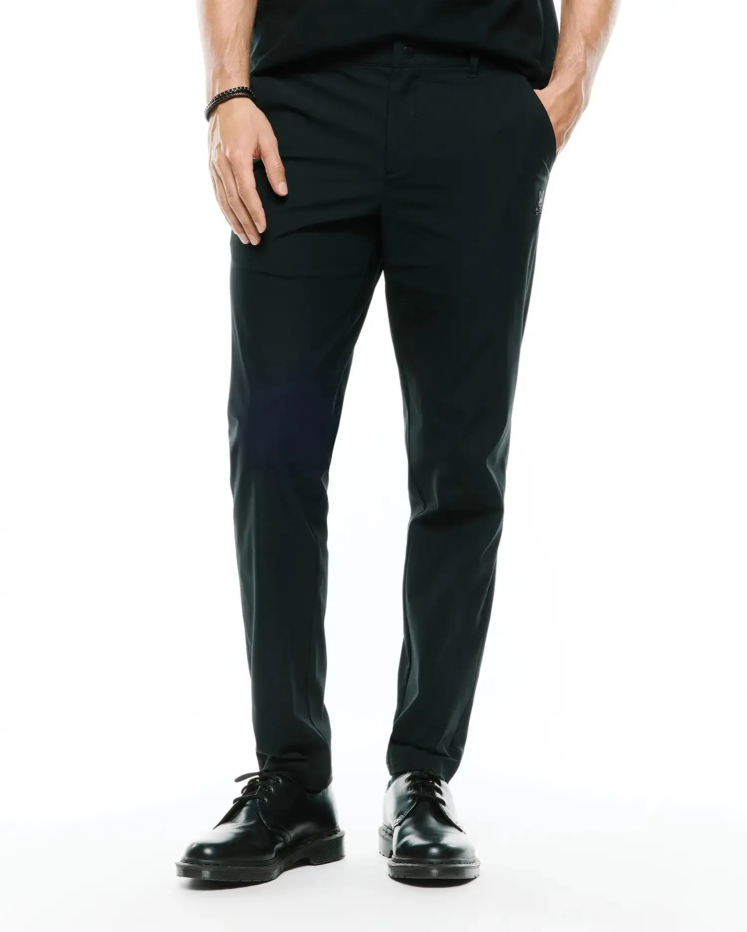 MENS EDWARD 10K TAPERED PERFORMANCE PANT - MB0600040 sold by Psycho Bunny
