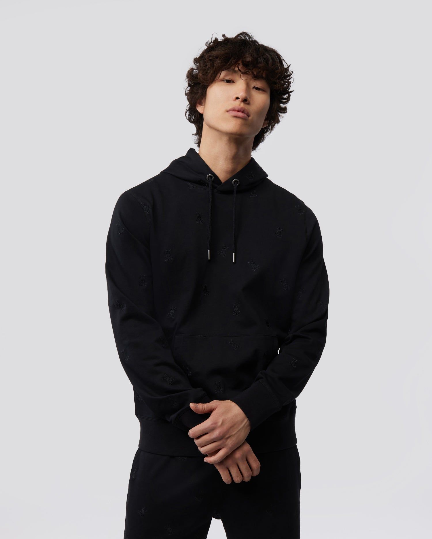 MENS WOAD EMBROIDERED POPOVER HOODIE - B6H706X1FT sold by Psycho Bunny product image thumbnail 2