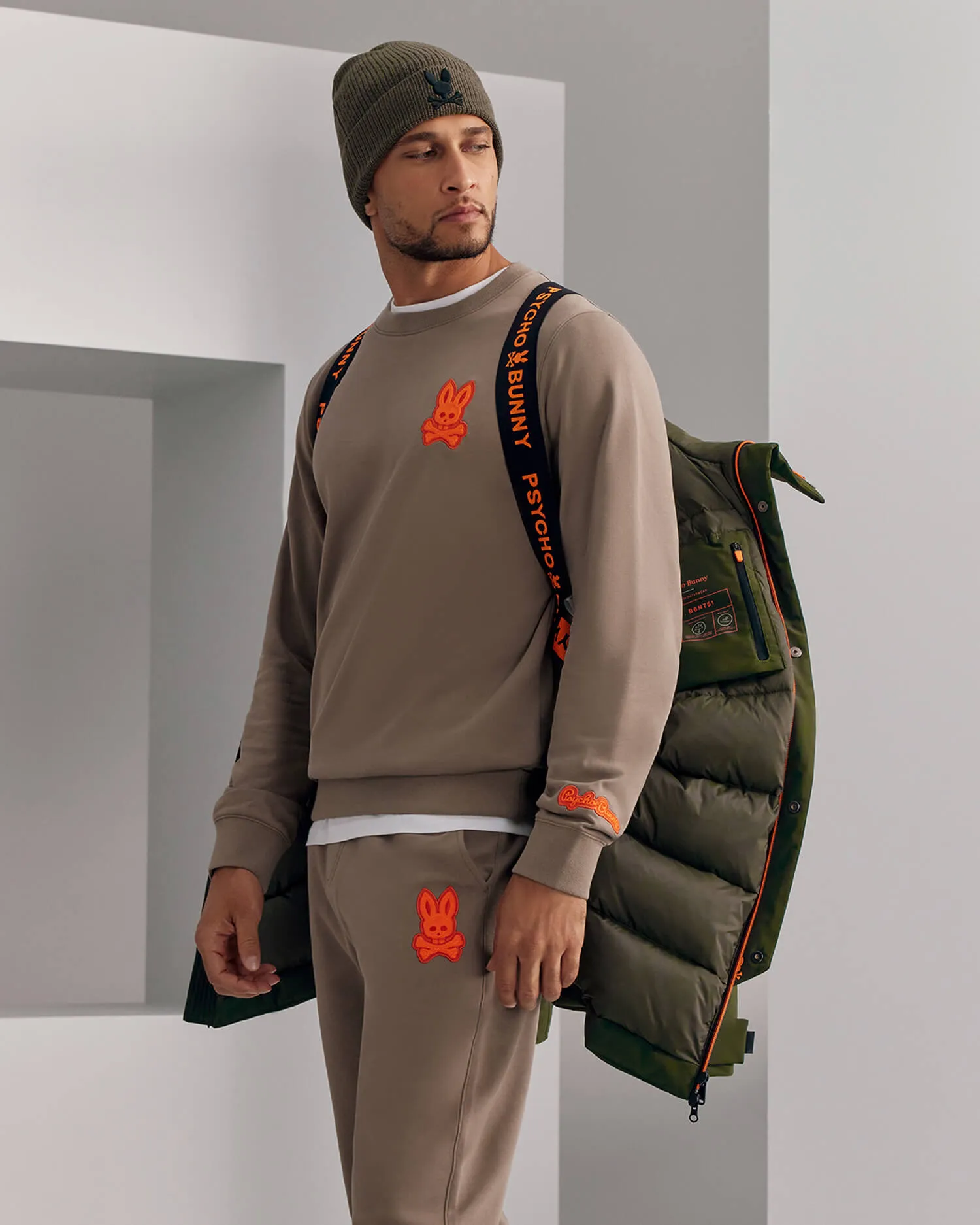 MENS CLEVELAND CREW NECK SWEATSHIRT - B6S550Z1FT sold by Psycho Bunny product image thumbnail 3