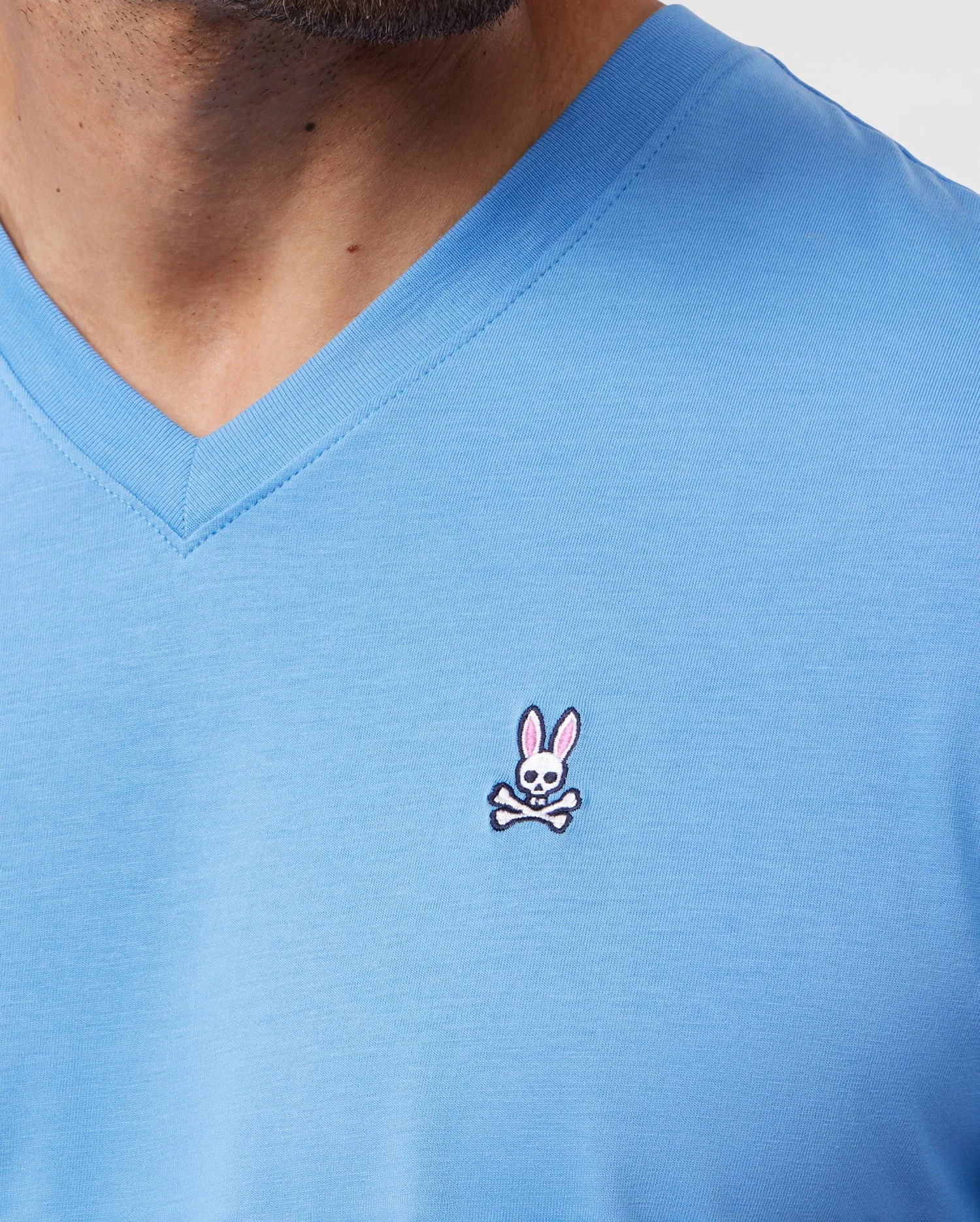 MENS CLASSIC V NECK TEE - B6U100Z1PC sold by Psycho Bunny product image thumbnail 3