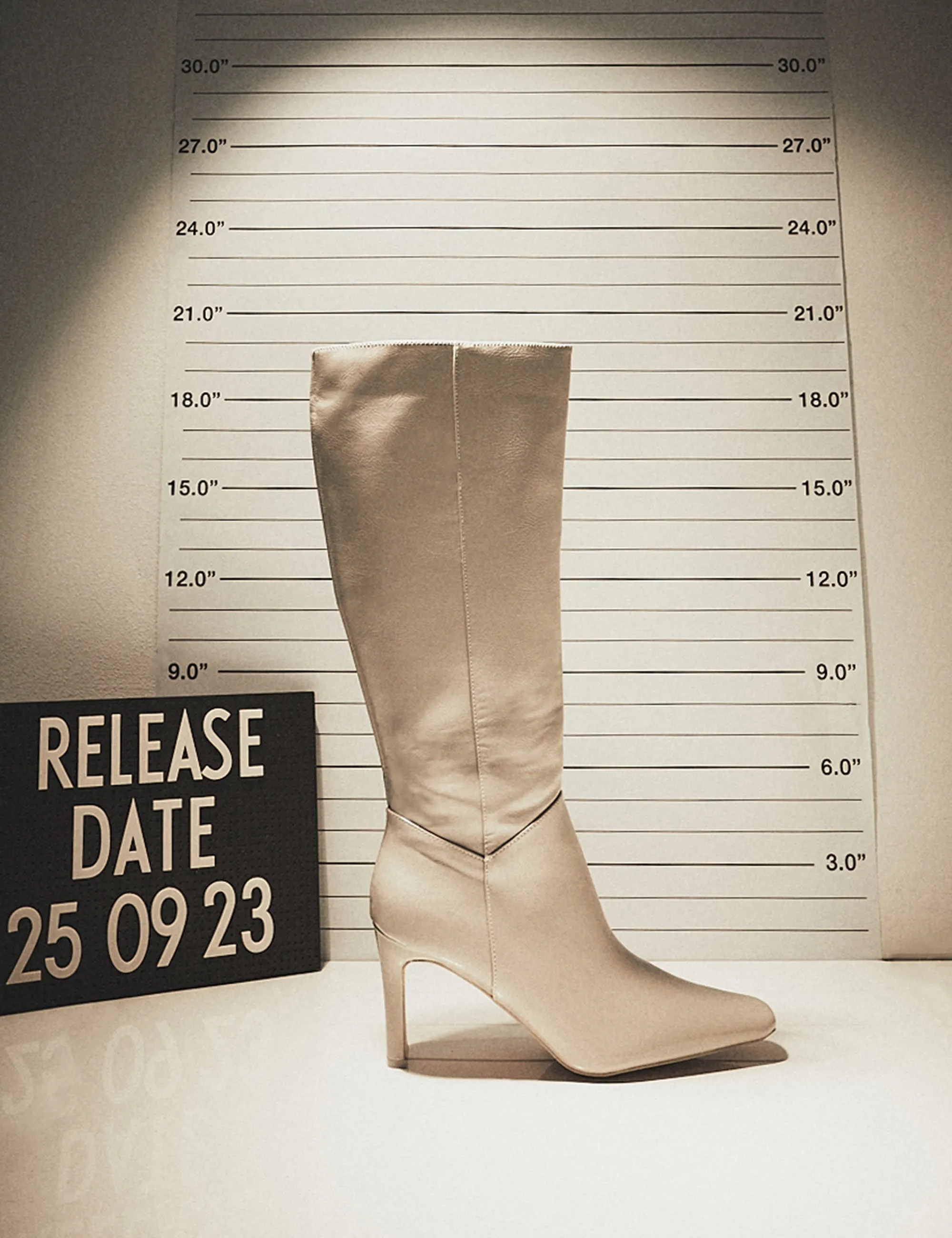 Pose Grey Textured Patent Pu Zip Up Knee High Slim Block Heeled Boots sold by Public Desire product image thumbnail 2