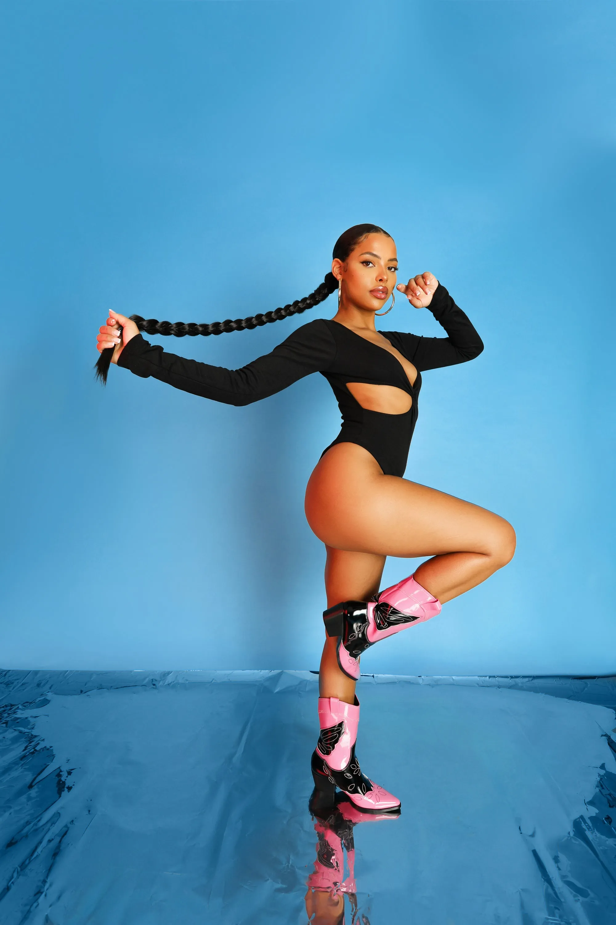 Twist Bust Waist Cutout Bodysuit Black sold by Public Desire product image thumbnail 5