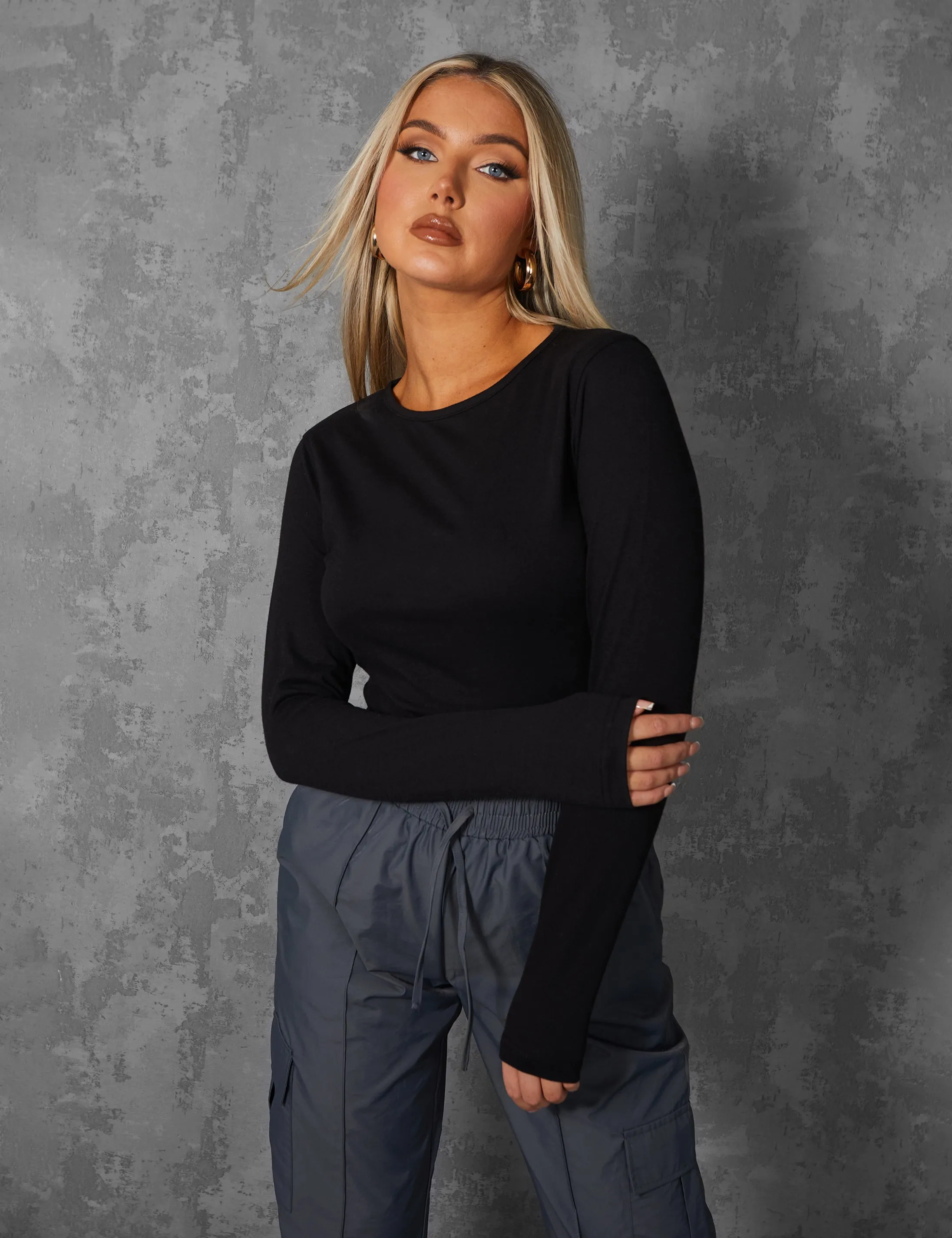 FITTED LONG SLEEVE T-SHIRT BLACK sold by Public Desire product image thumbnail 4