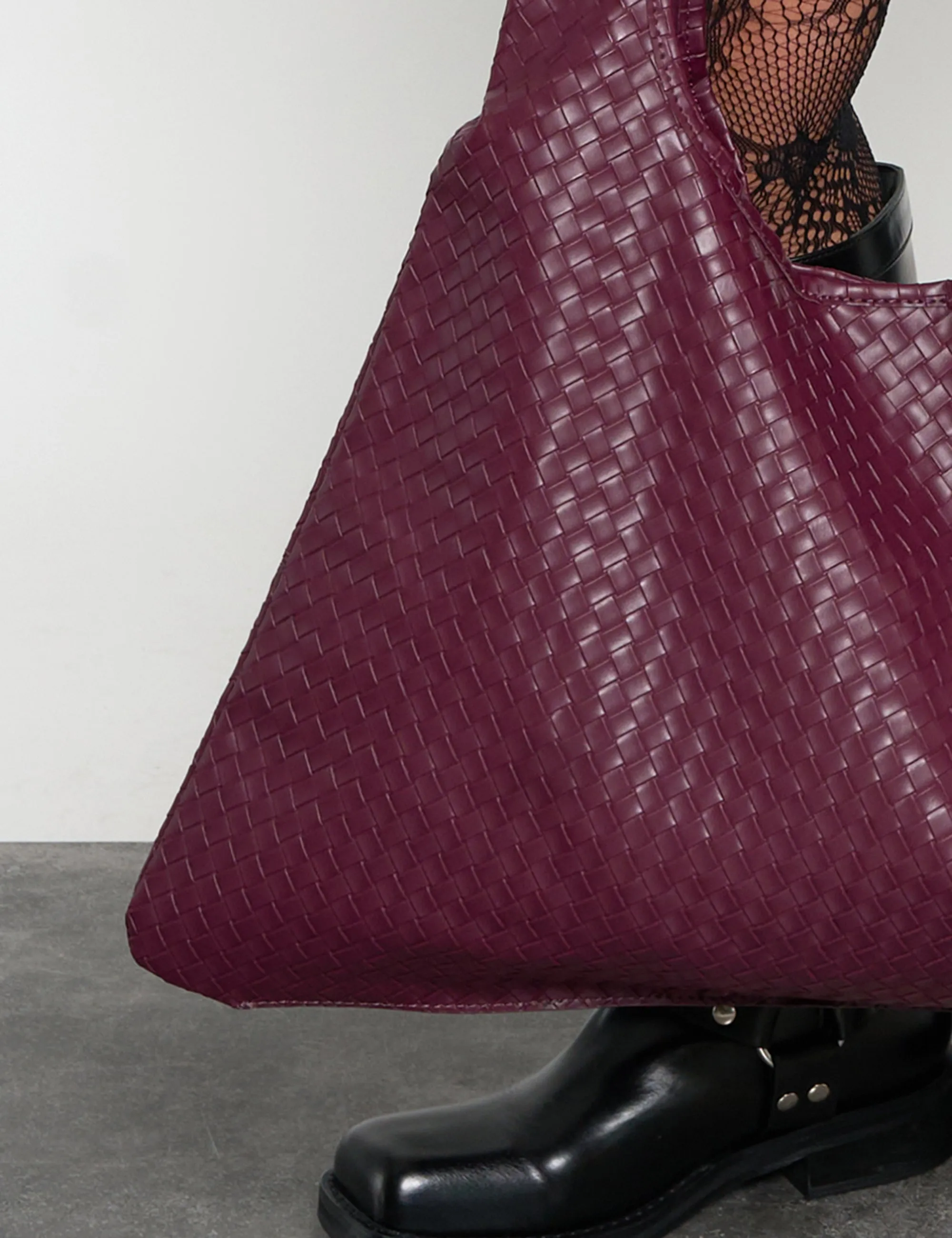 Hobo Woven Burgundy Oversize Shoulder Bag sold by Public Desire product image thumbnail 3