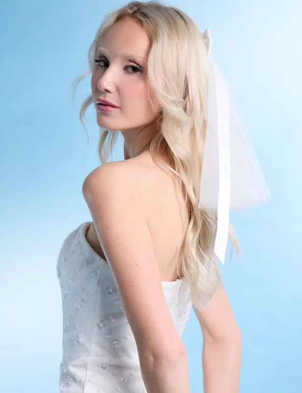 White Mesh Clip on Veil With Bow Detail made by Public Desire