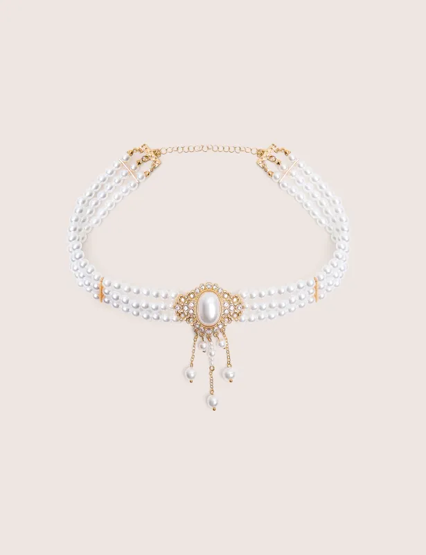Pearl Choker With Diamante Detail made by Public Desire