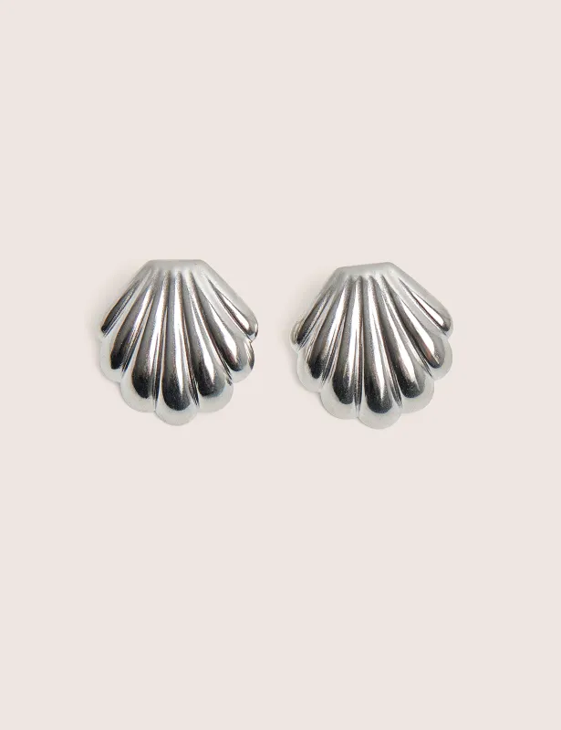 Shell Detail Earrings Silver made by Public Desire