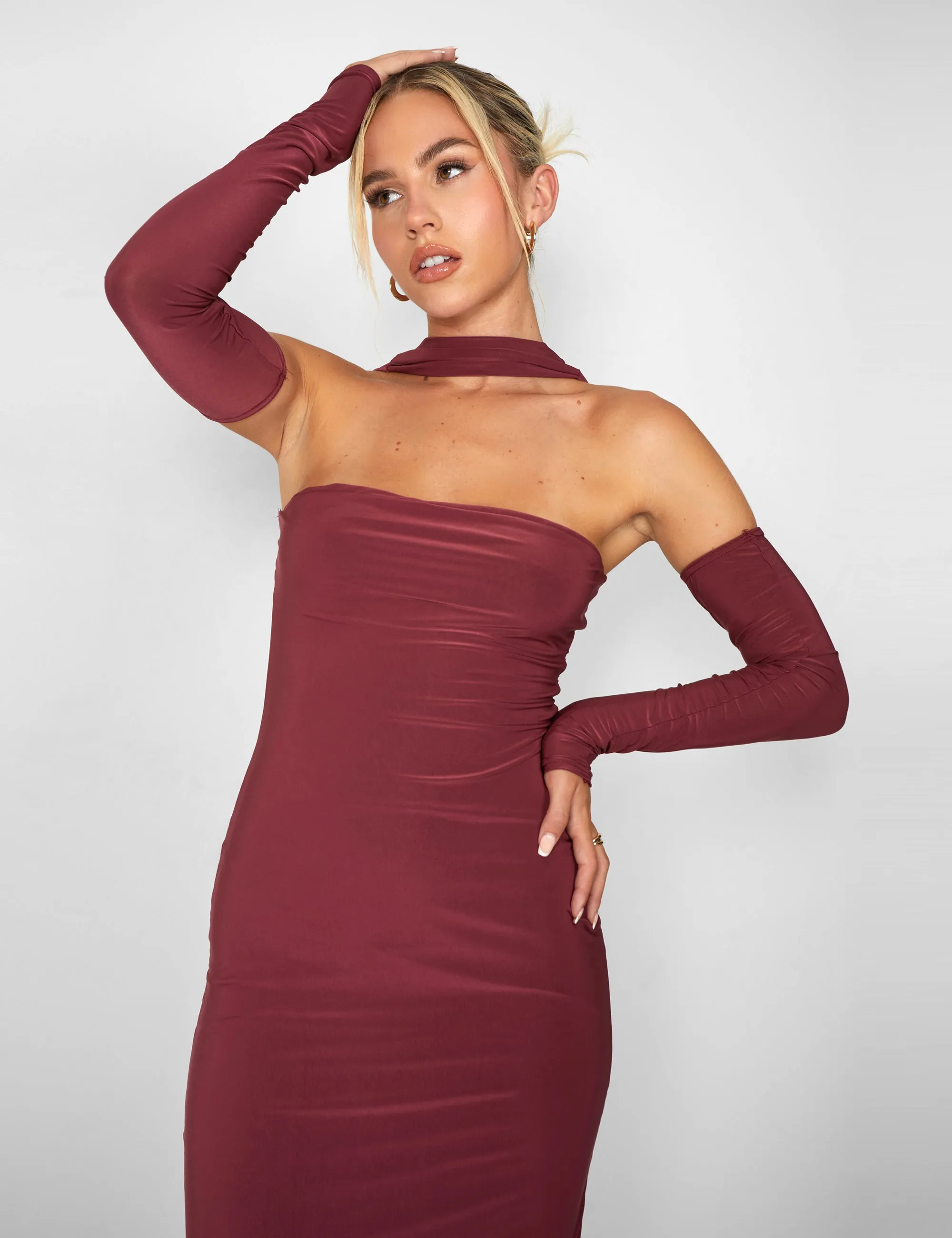 Kaiia Slinky Choker Bodycon Midi Dress in Burgundy sold by Public Desire product image thumbnail 2