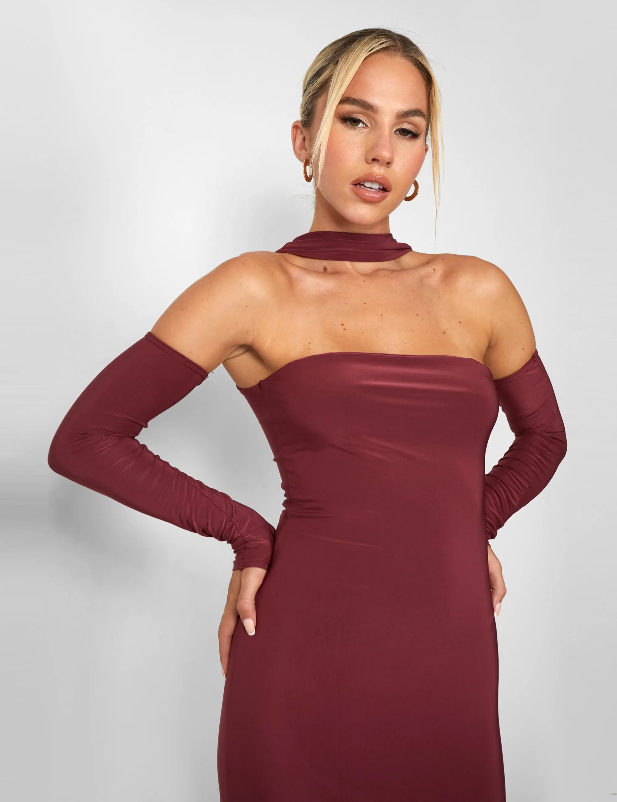 Kaiia Slinky Choker Bodycon Midi Dress in Burgundy sold by Public Desire product image thumbnail 3