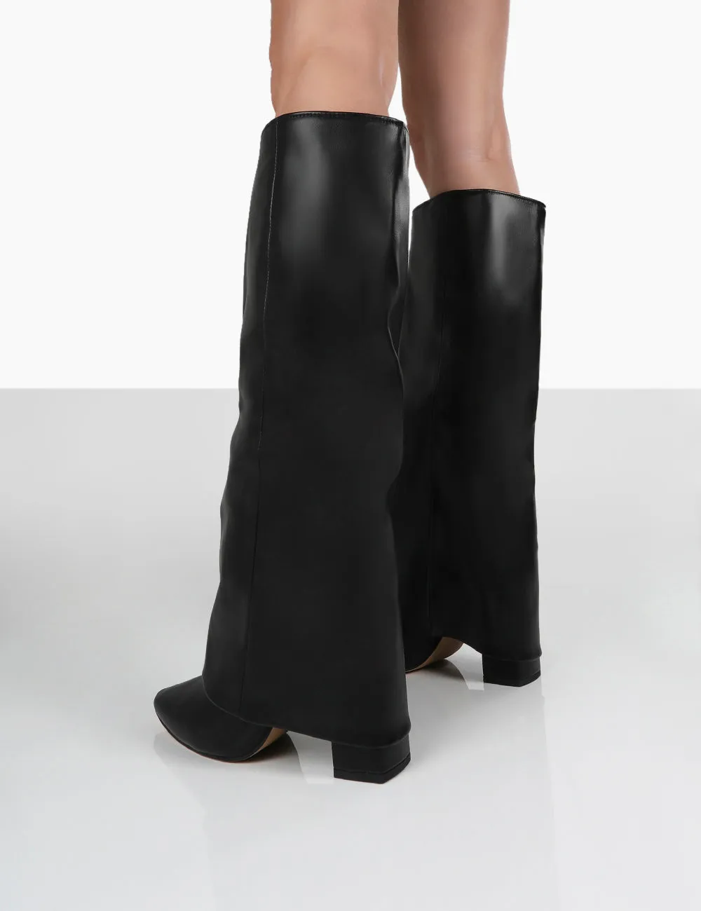 Zendaya Black Pointed Toe Knee High Block Boots sold by Public Desire product image thumbnail 3