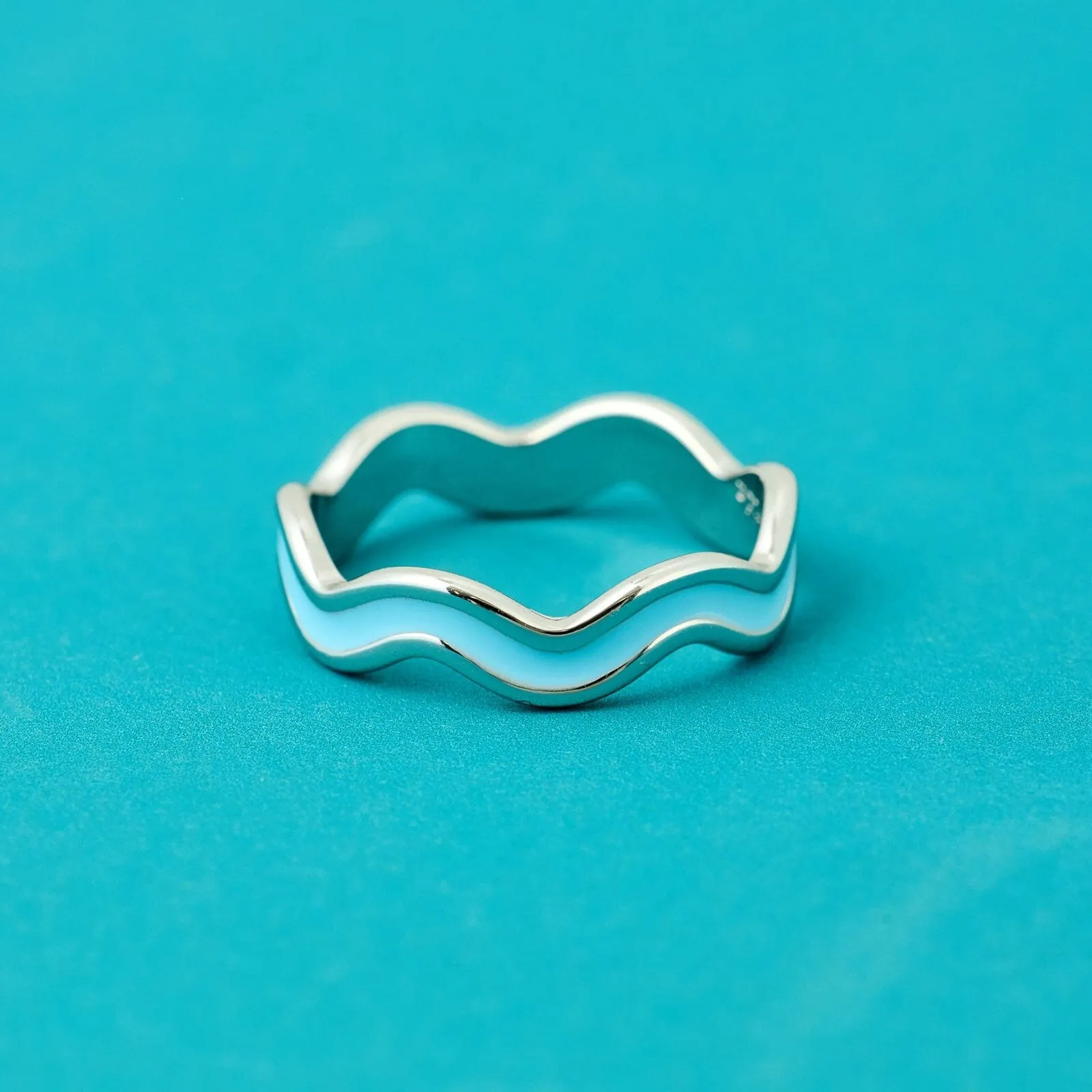 Surfrider Enamel Wiggle Ring sold by Pura Vida product image thumbnail 4
