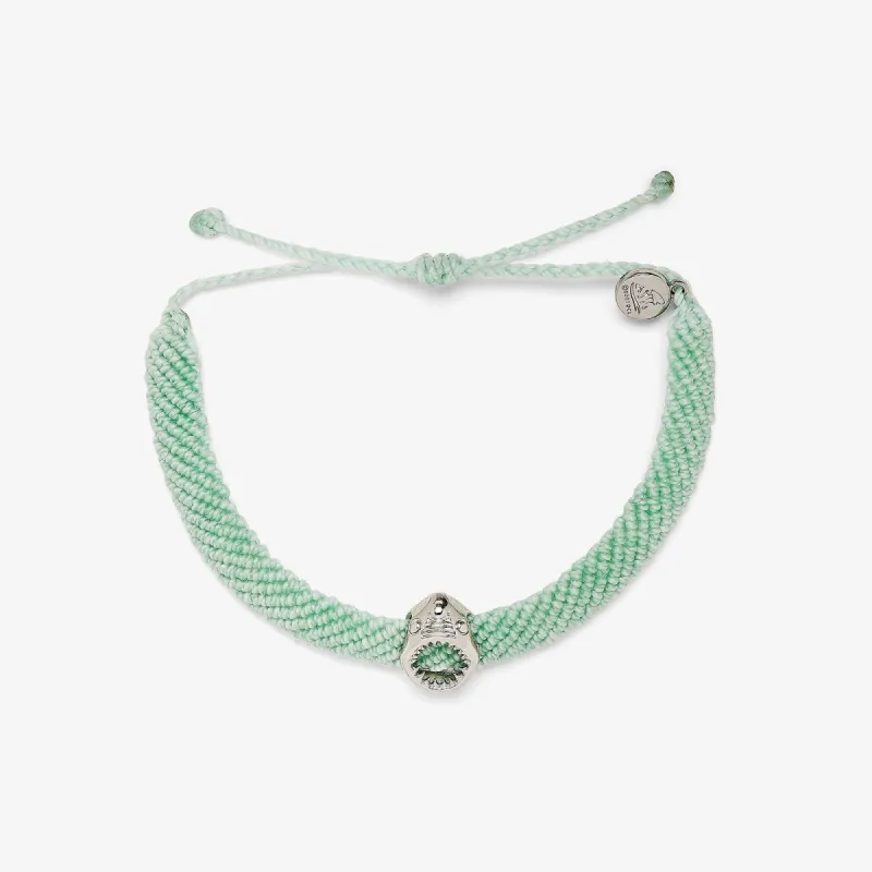 Shark Jaw Flat Woven Bracelet made by Discovery
