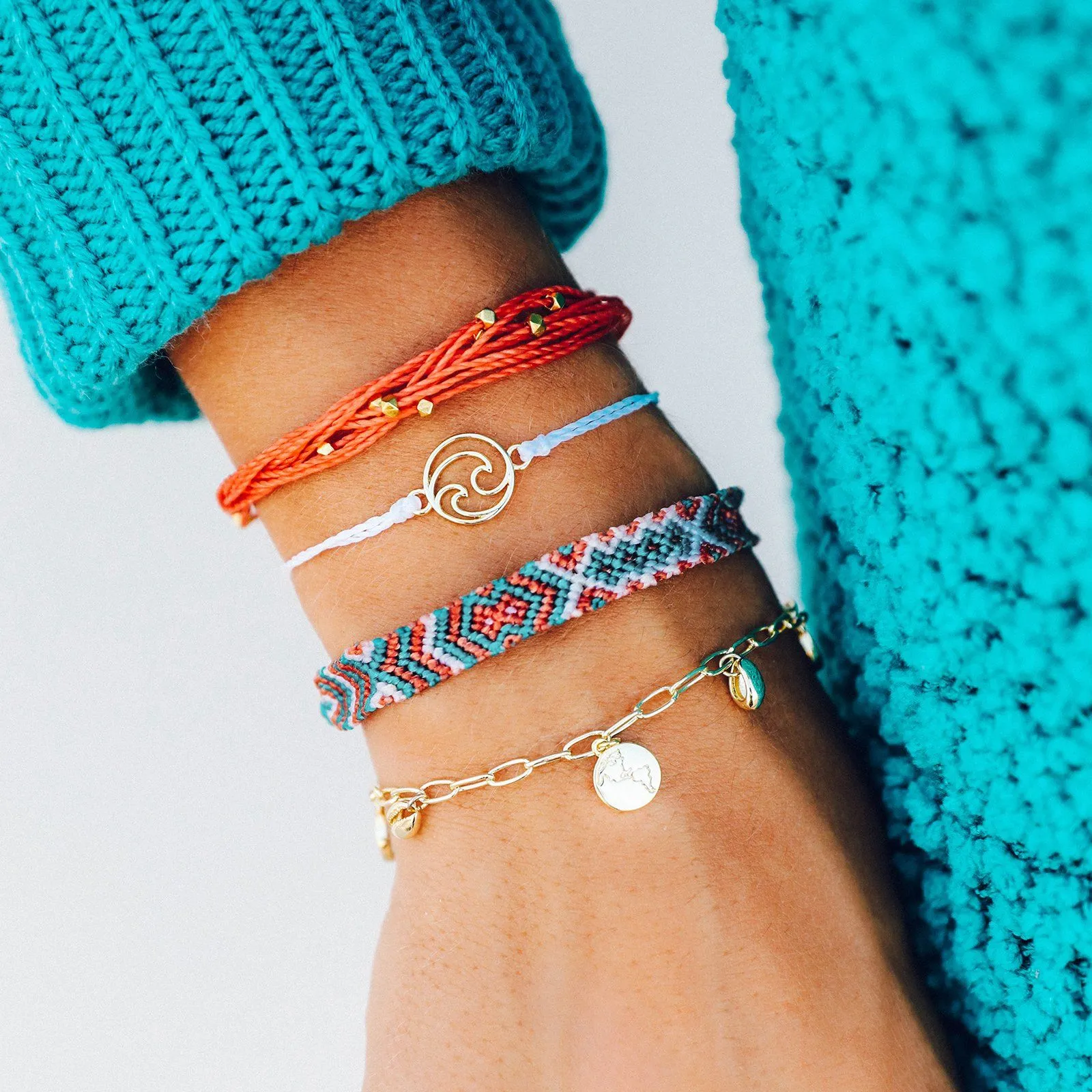 The Golden Hour Pack by Marla and Josie sold by Pura Vida product image thumbnail 3