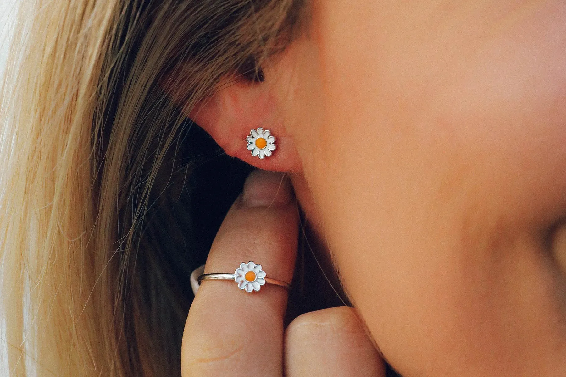 Daisy Ring sold by Pura Vida product image thumbnail 3