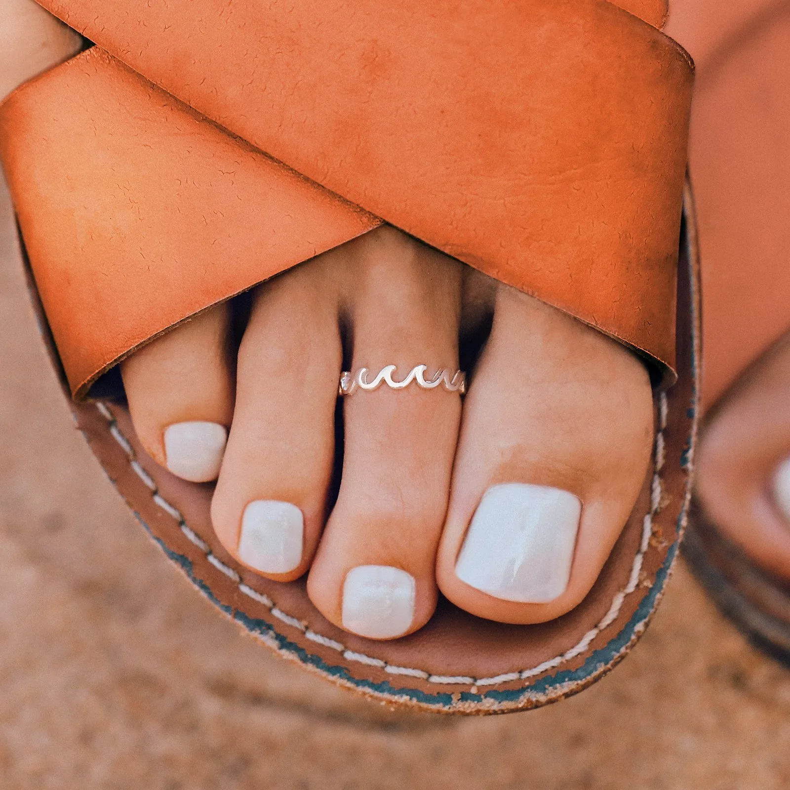 Wave Band Toe Ring sold by Pura Vida product image thumbnail 3