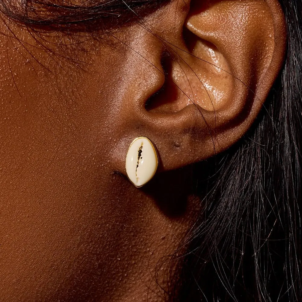 Low Tide Shell Earrings sold by Pura Vida product image thumbnail 2