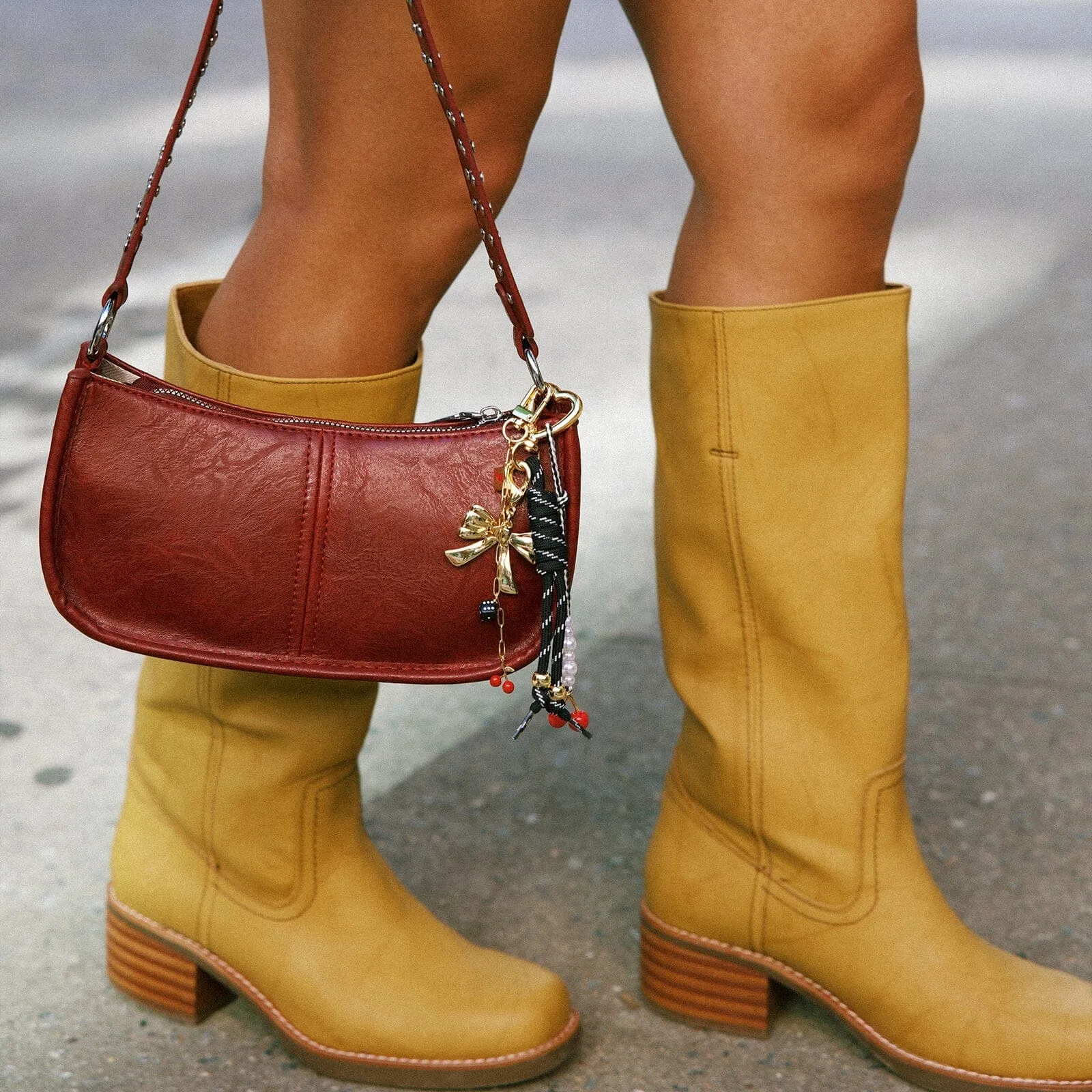 Heart Clasp Bag Charm sold by Pura Vida product image thumbnail 4