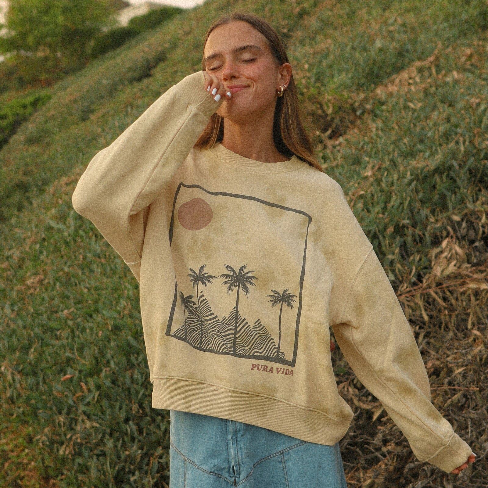 Mirage Oversized Crew Fleece sold by Pura Vida product image thumbnail 4