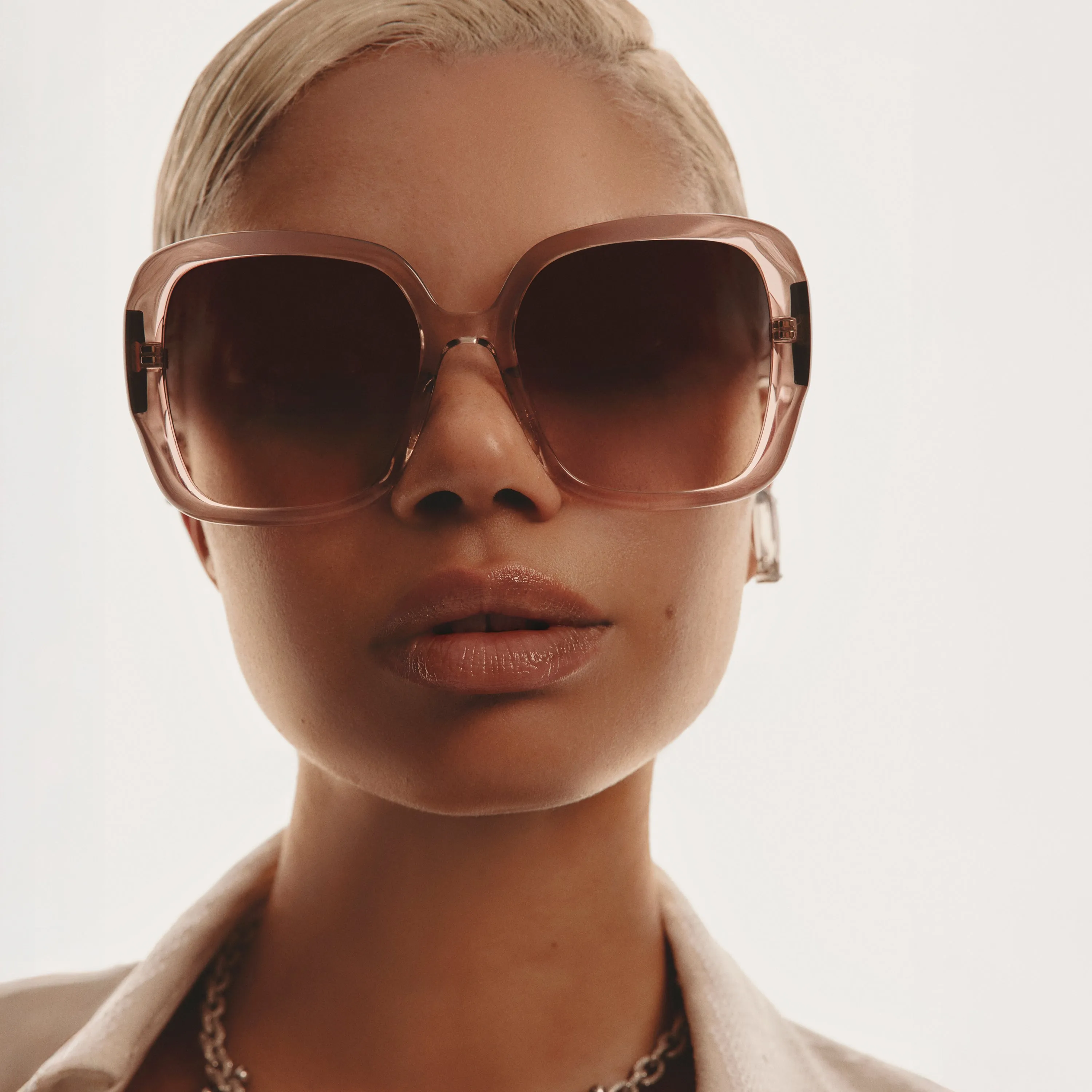 FULL GLAM sold by Quay Australia product image thumbnail 3