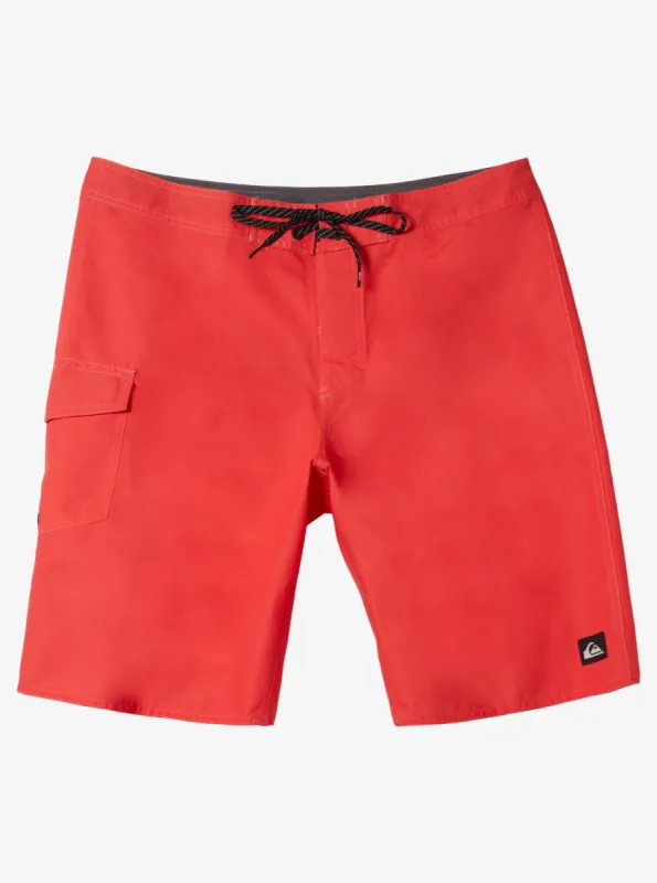 Everyday Solid 20" Boardshorts - Cayenne made by Quiksilver