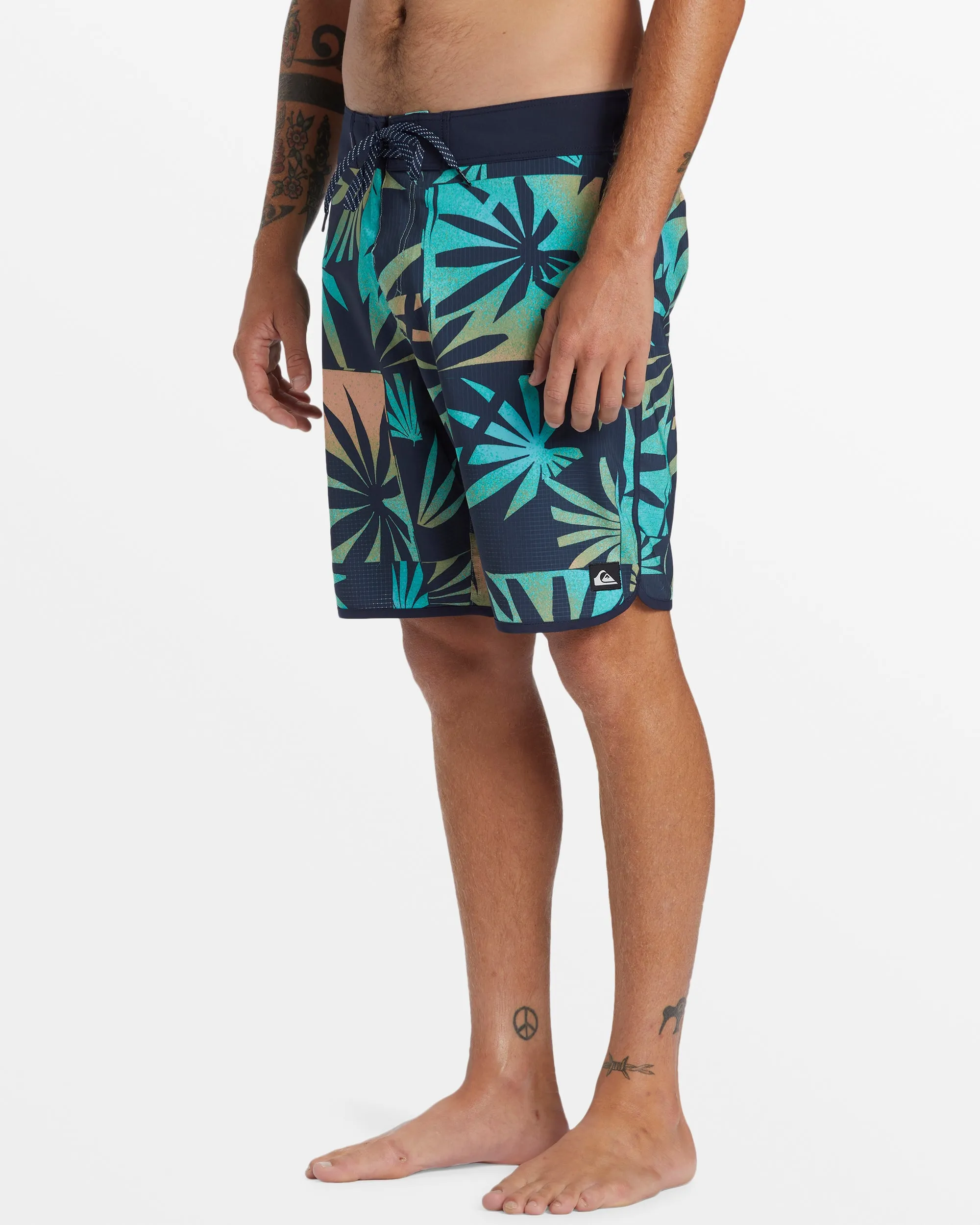 Highline Scallop 19" Boardshorts - Dark Navy sold by Quiksilver product image thumbnail 4