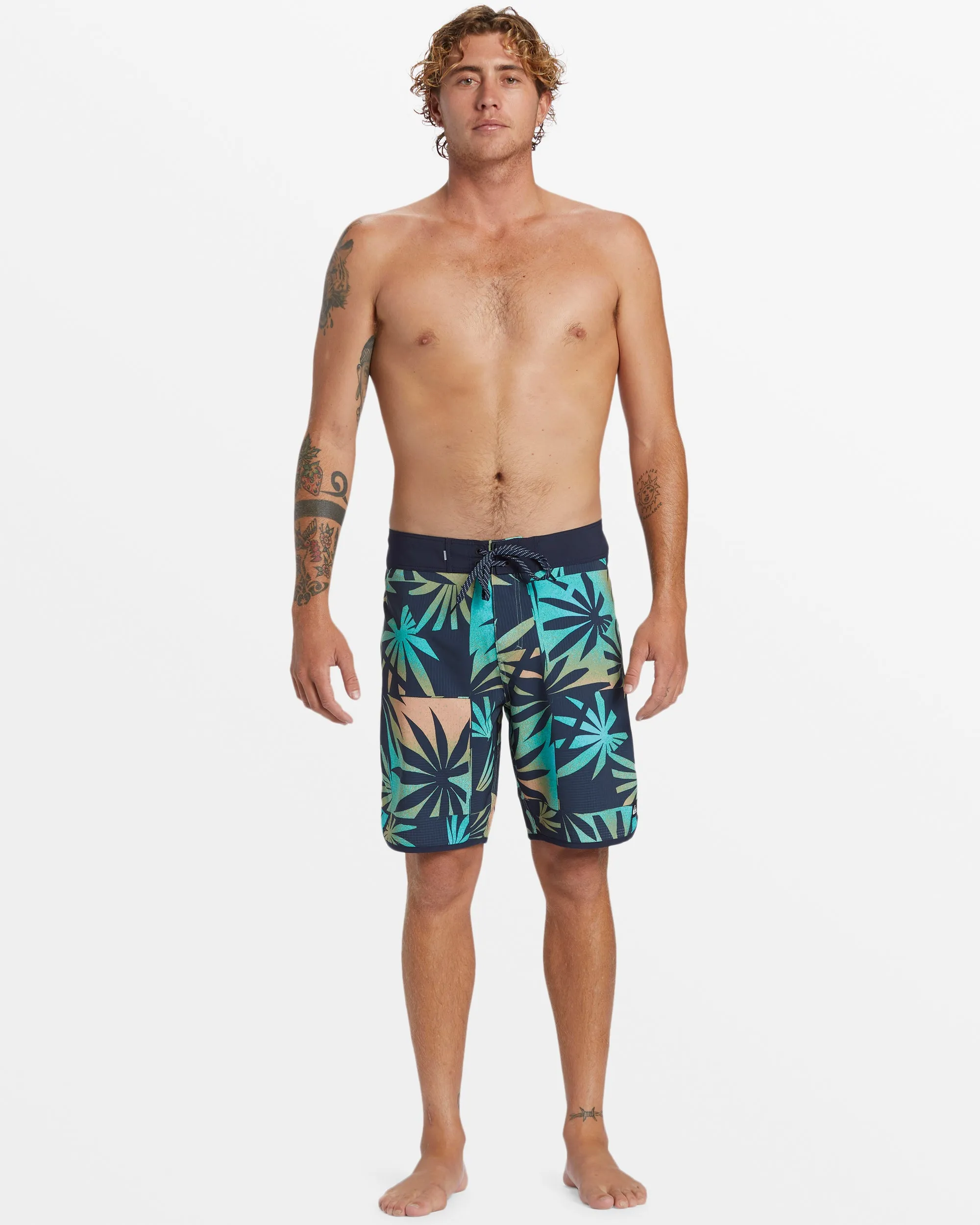 Highline Scallop 19" Boardshorts - Dark Navy sold by Quiksilver product image thumbnail 3