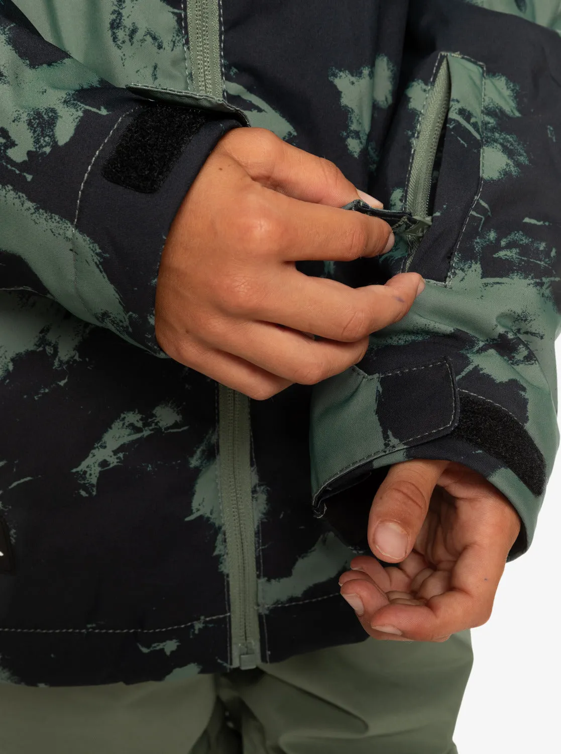 Boys 8-16 Mission Printed Technical Snow Jacket - Tye Dye Laurel Wreath sold by Quiksilver product image thumbnail 5