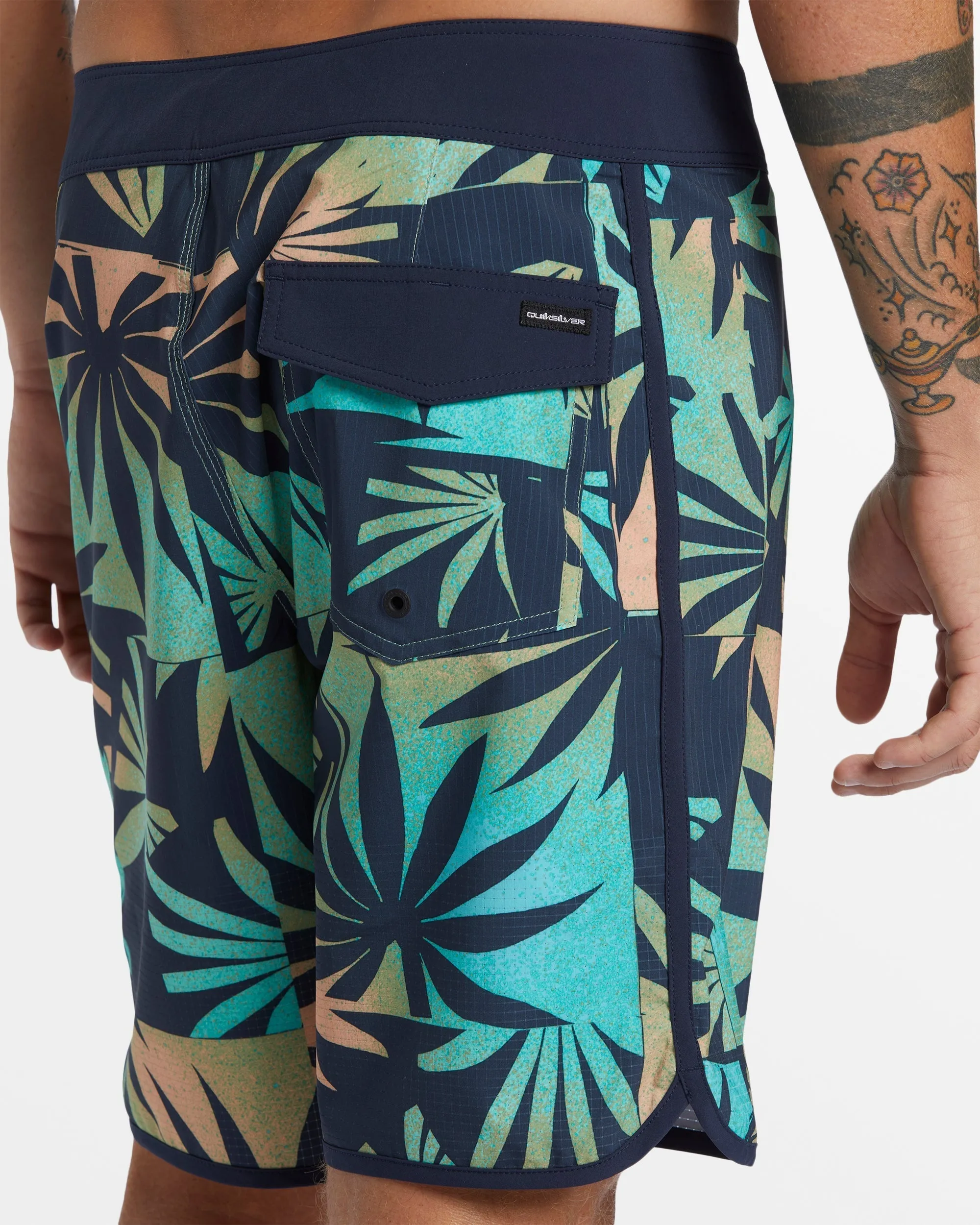 Highline Scallop 19" Boardshorts - Dark Navy sold by Quiksilver product image thumbnail 5