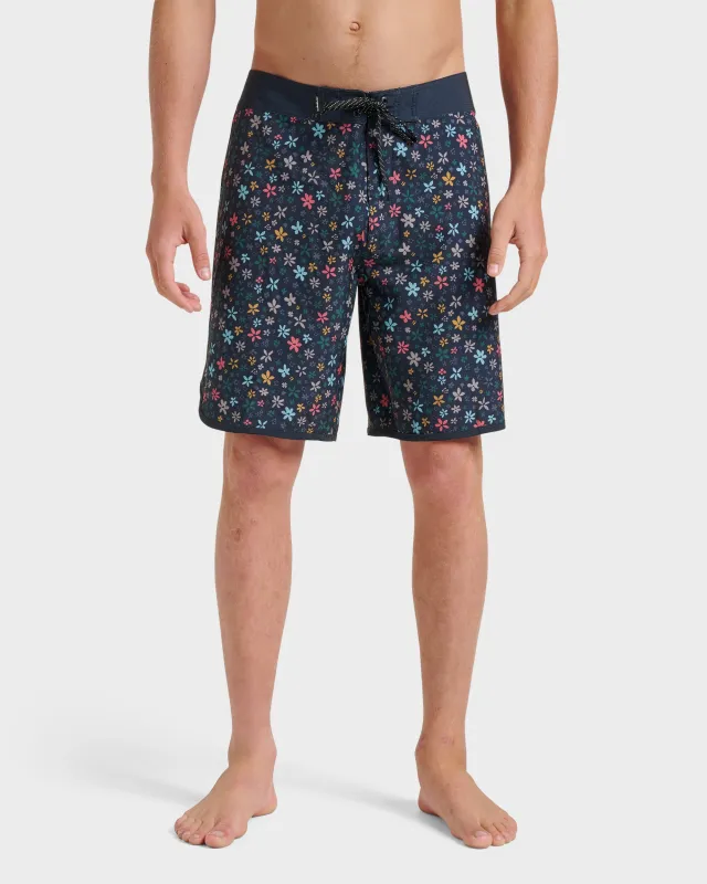 Surfsilk Scallop Ditsy 19" Boardshorts - Black sold by Quiksilver