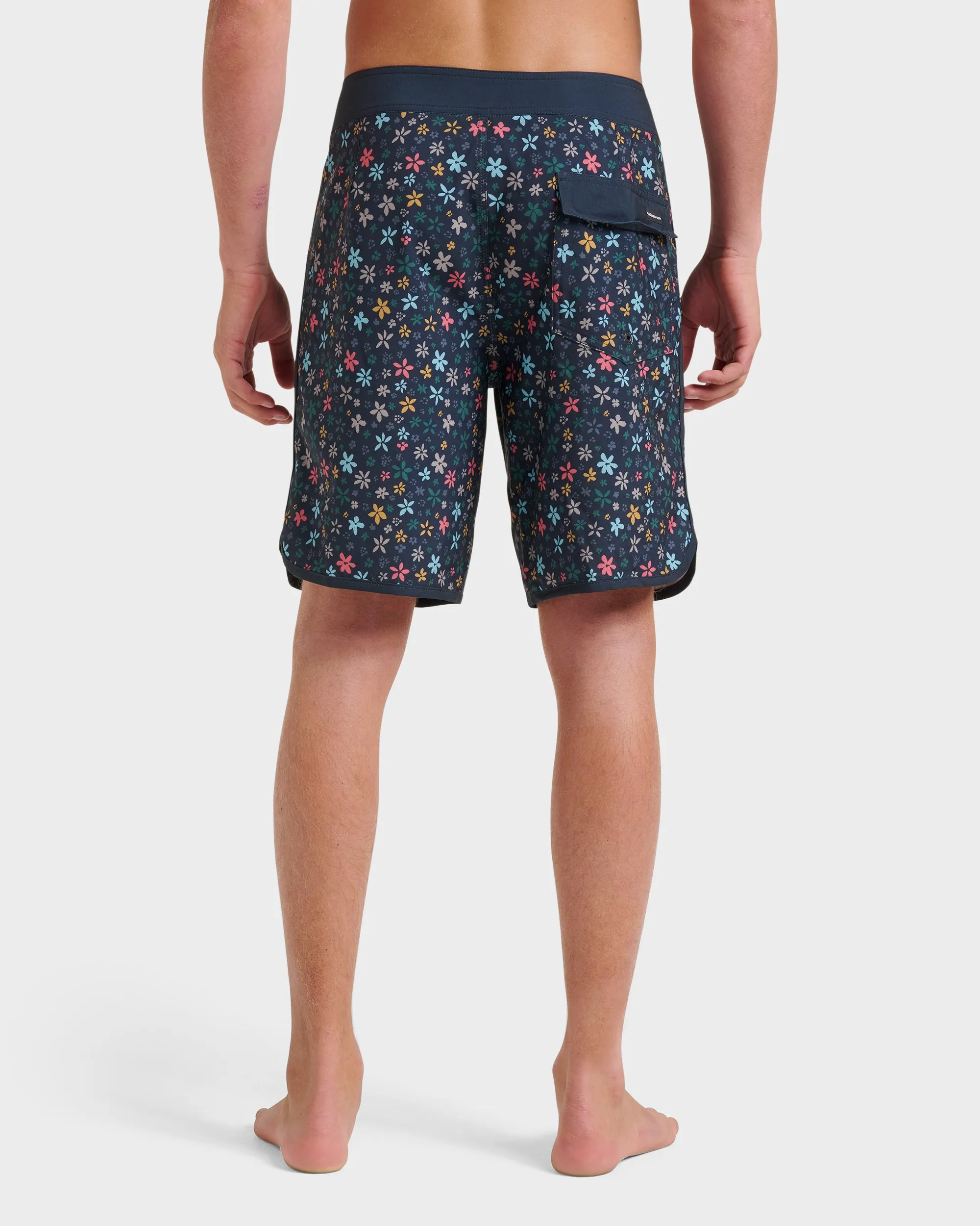 Surfsilk Scallop Ditsy 19" Boardshorts - Black sold by Quiksilver product image thumbnail 2