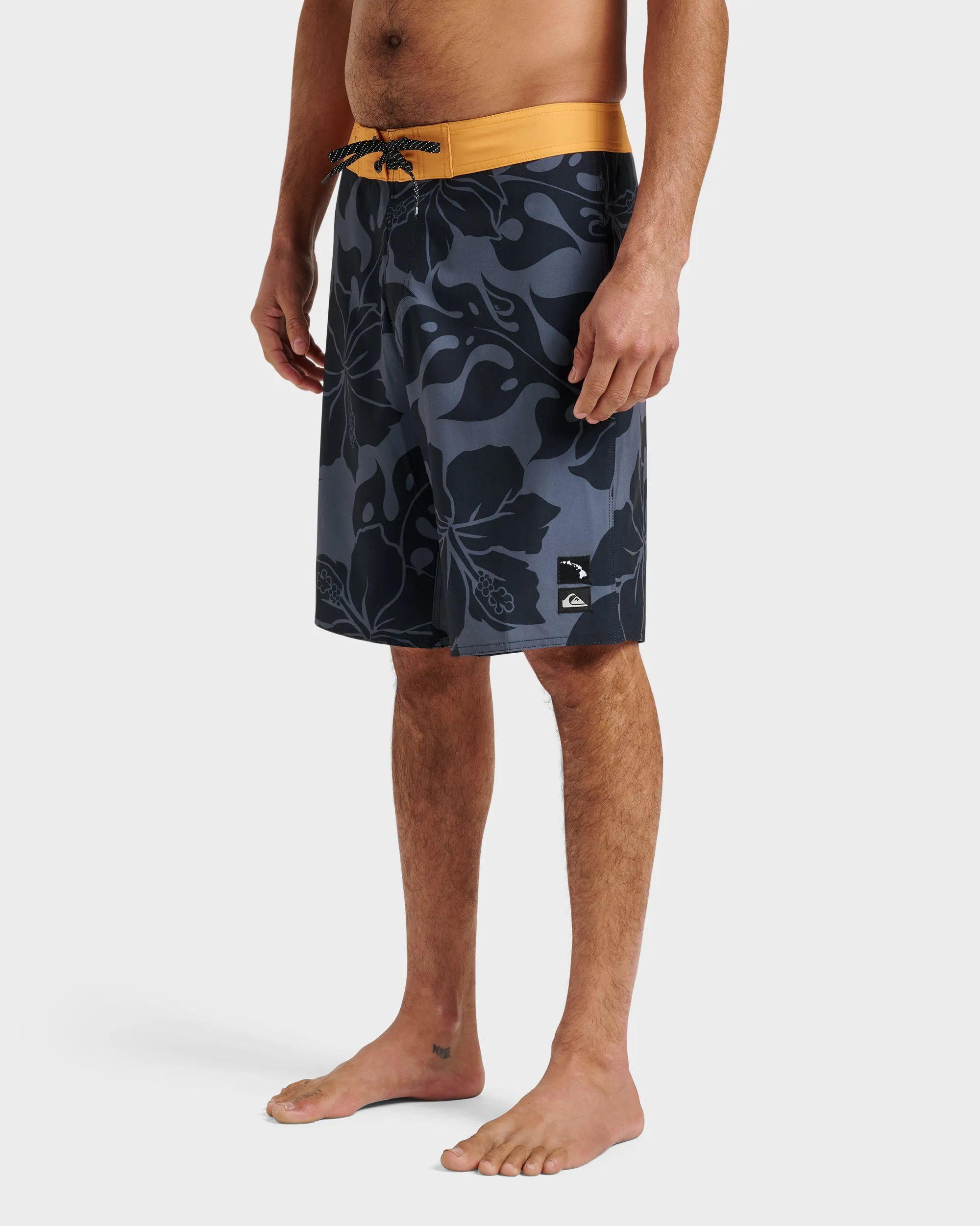 Surfsilk Hi Biscus Straight 20" Boardshorts - Black sold by Quiksilver product image thumbnail 3