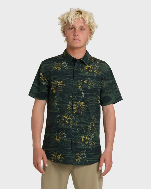 Sundown Stretch Classic Short Sleeve Shirt - Anthracite made by Quiksilver
