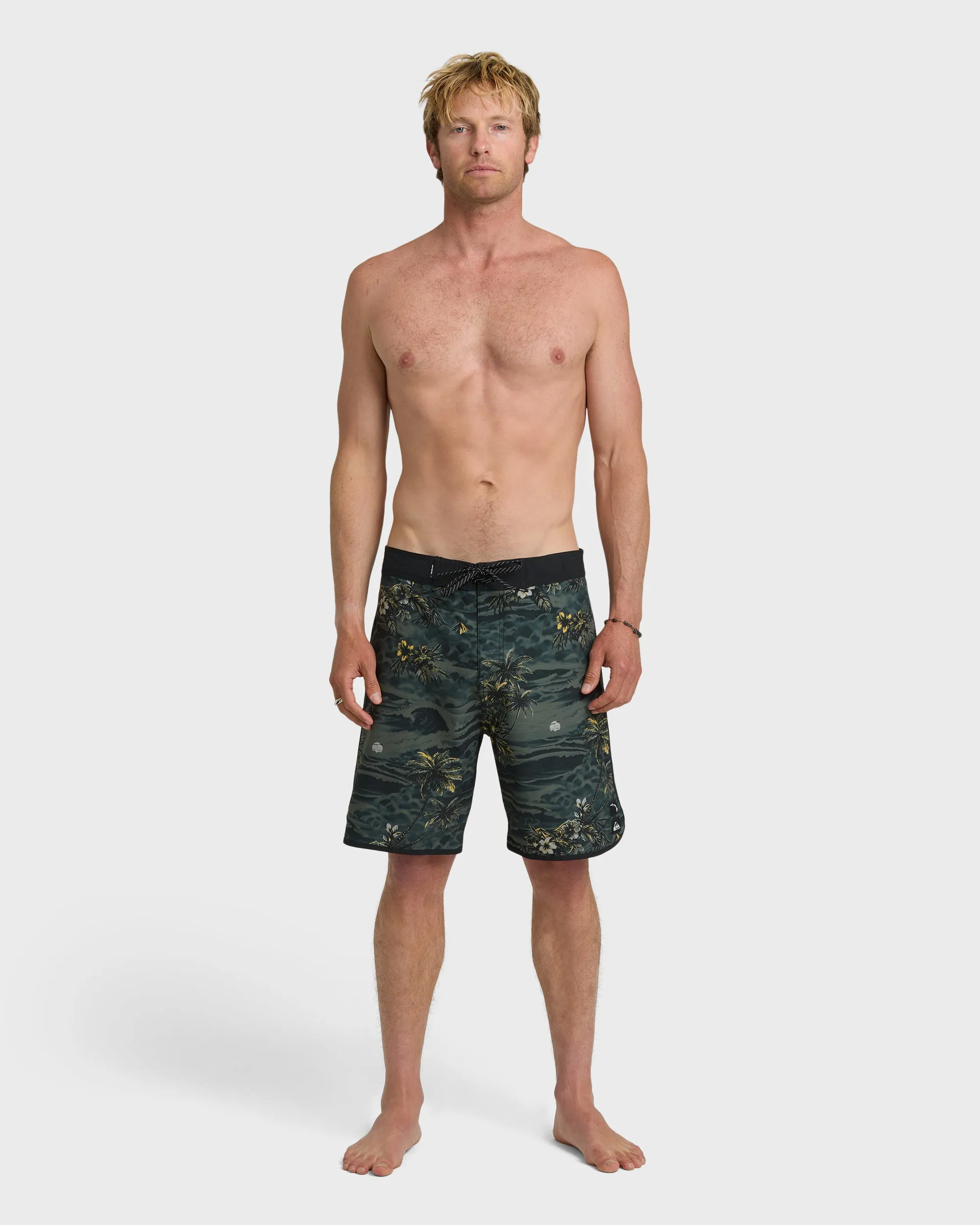 Hi Sundown Scallop 19" Boardshorts - Black sold by Quiksilver product image thumbnail 3