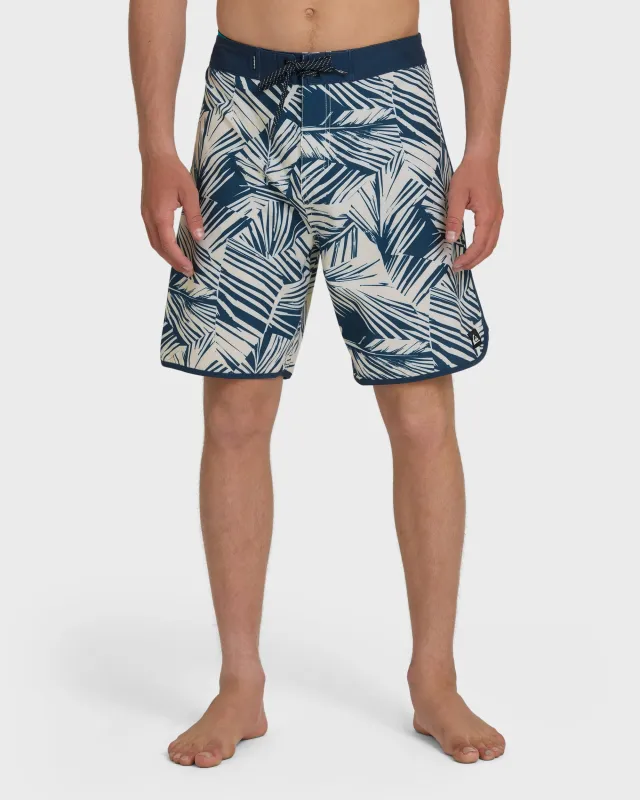 Aruba Palm Scallop 19" Boardshorts - Dark Denim made by Quiksilver