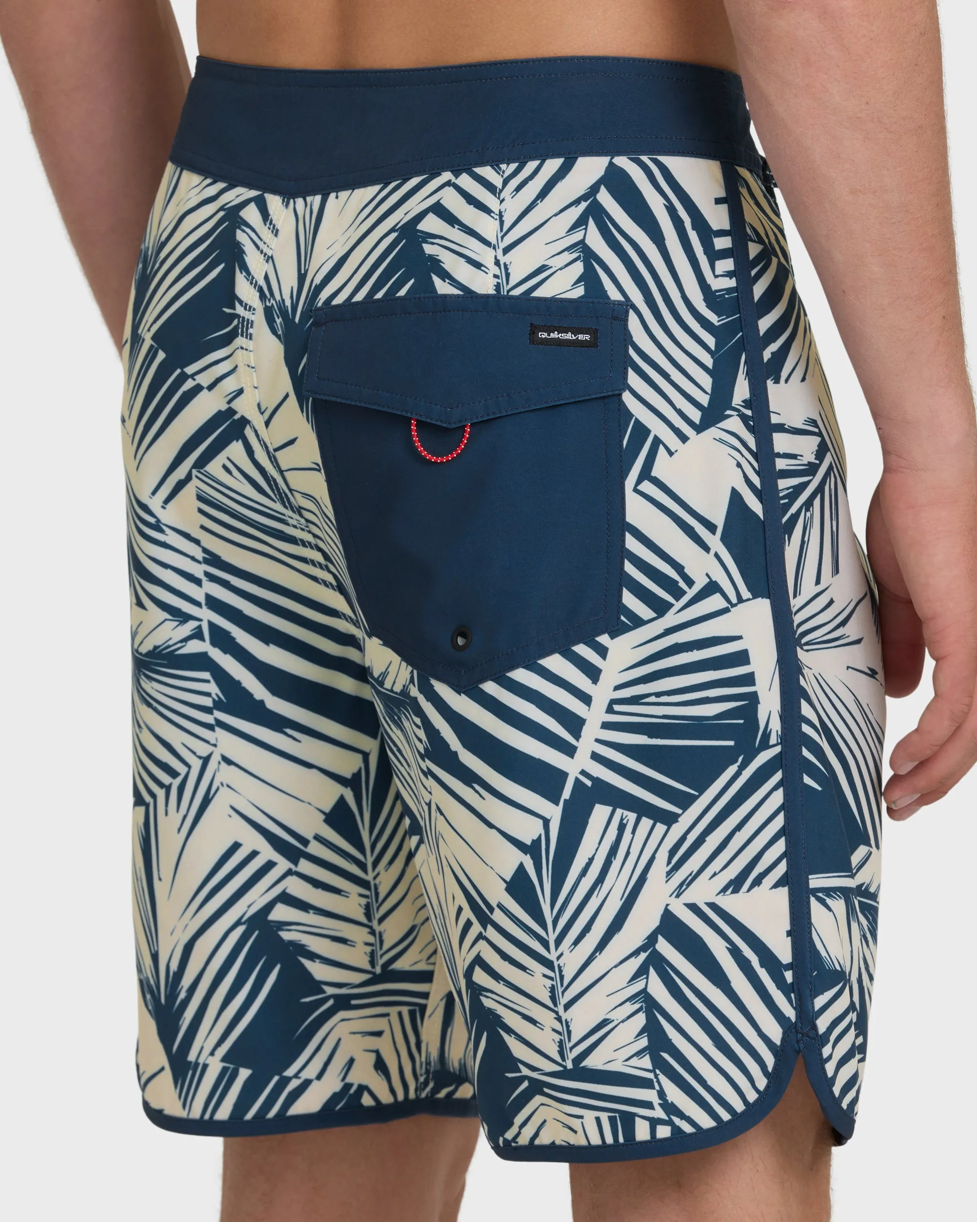 Aruba Palm Scallop 19" Boardshorts - Dark Denim sold by Quiksilver product image thumbnail 5