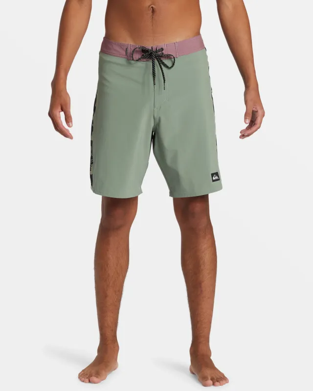 Surfsilk Arch 19" Boardshorts - Sea Spray made by Quiksilver