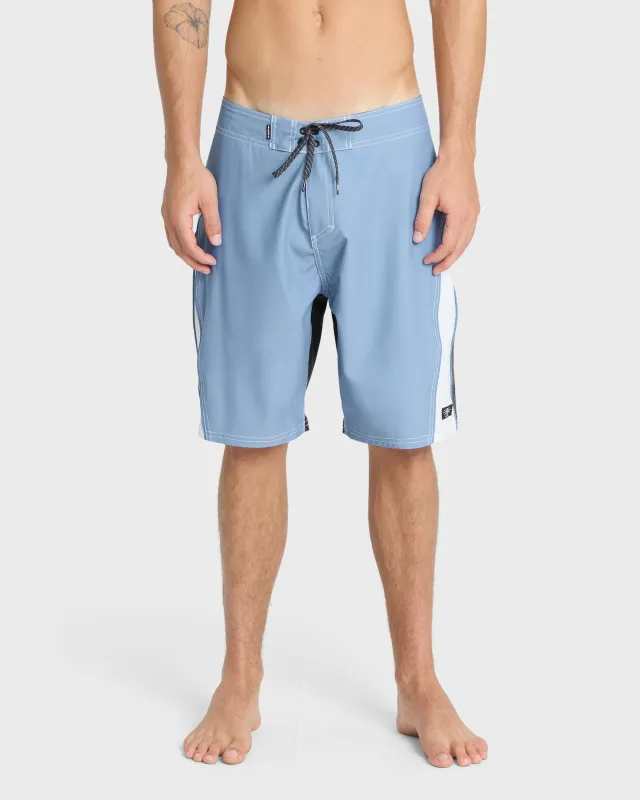 Mercury Gravity 21" Boardshorts - Infinity made by Quiksilver